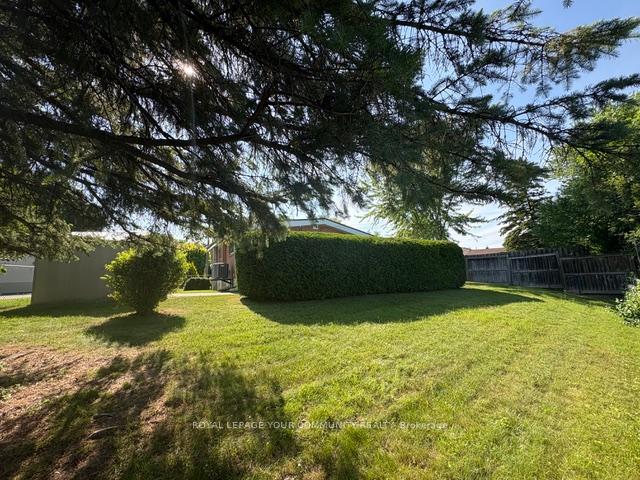 Photo 31 of 41 Knowles Crescent, Aurora, Aurora Highlands — HOMEH