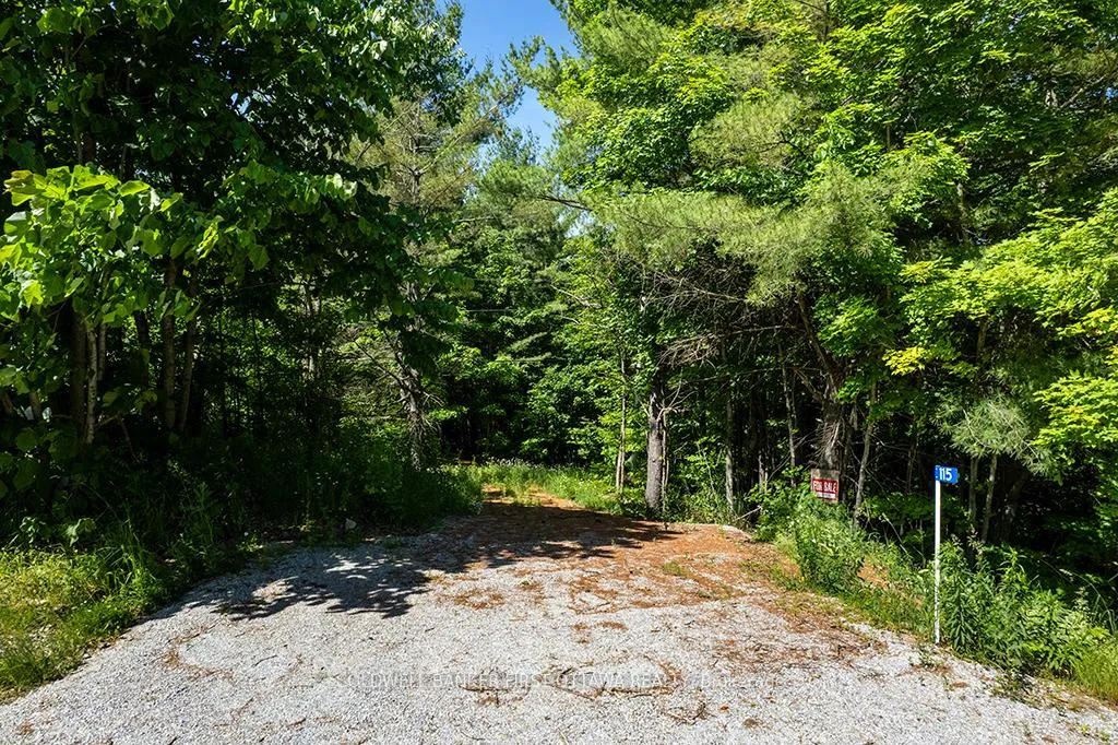 Photo 3 of 115 Doran Road, Tay Valley, Bathurst/Burgess & Sherbrooke (Bathurst) Twp — HOMEH