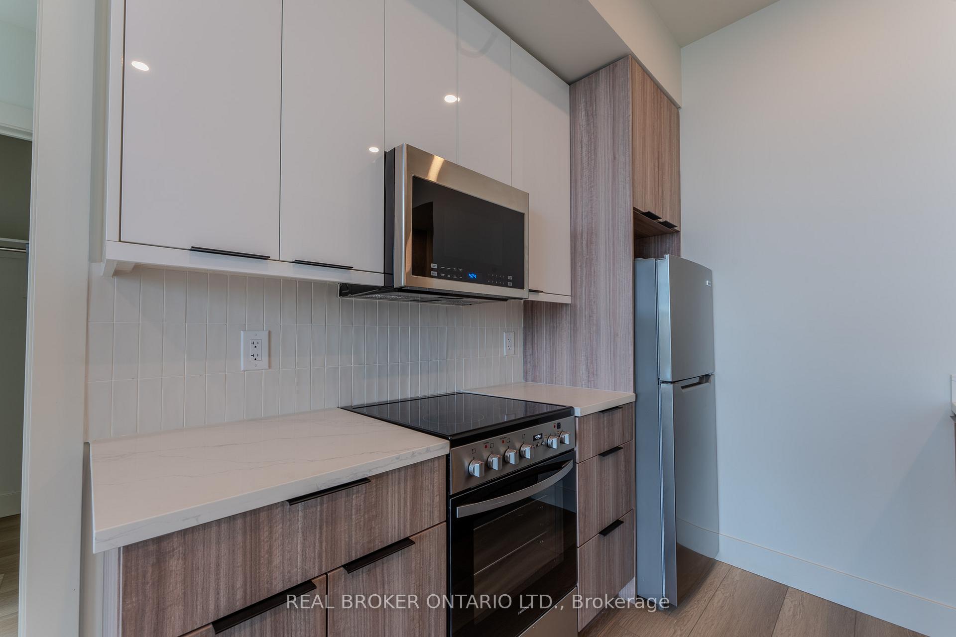 Photo 4 of Unit 609, 24 Augusta Street, Hamilton, Corktown — HOMEH