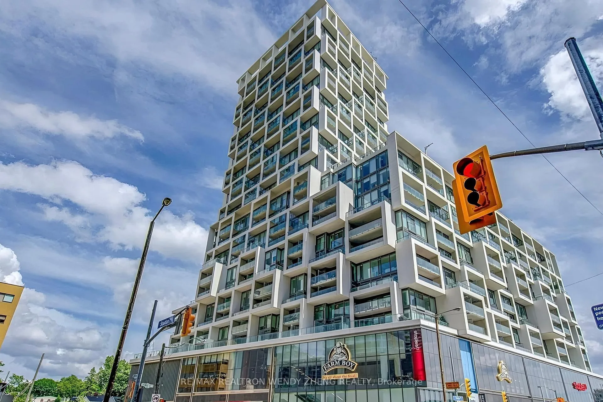 Front of Unit 1133, 8 Hillsdale Avenue E