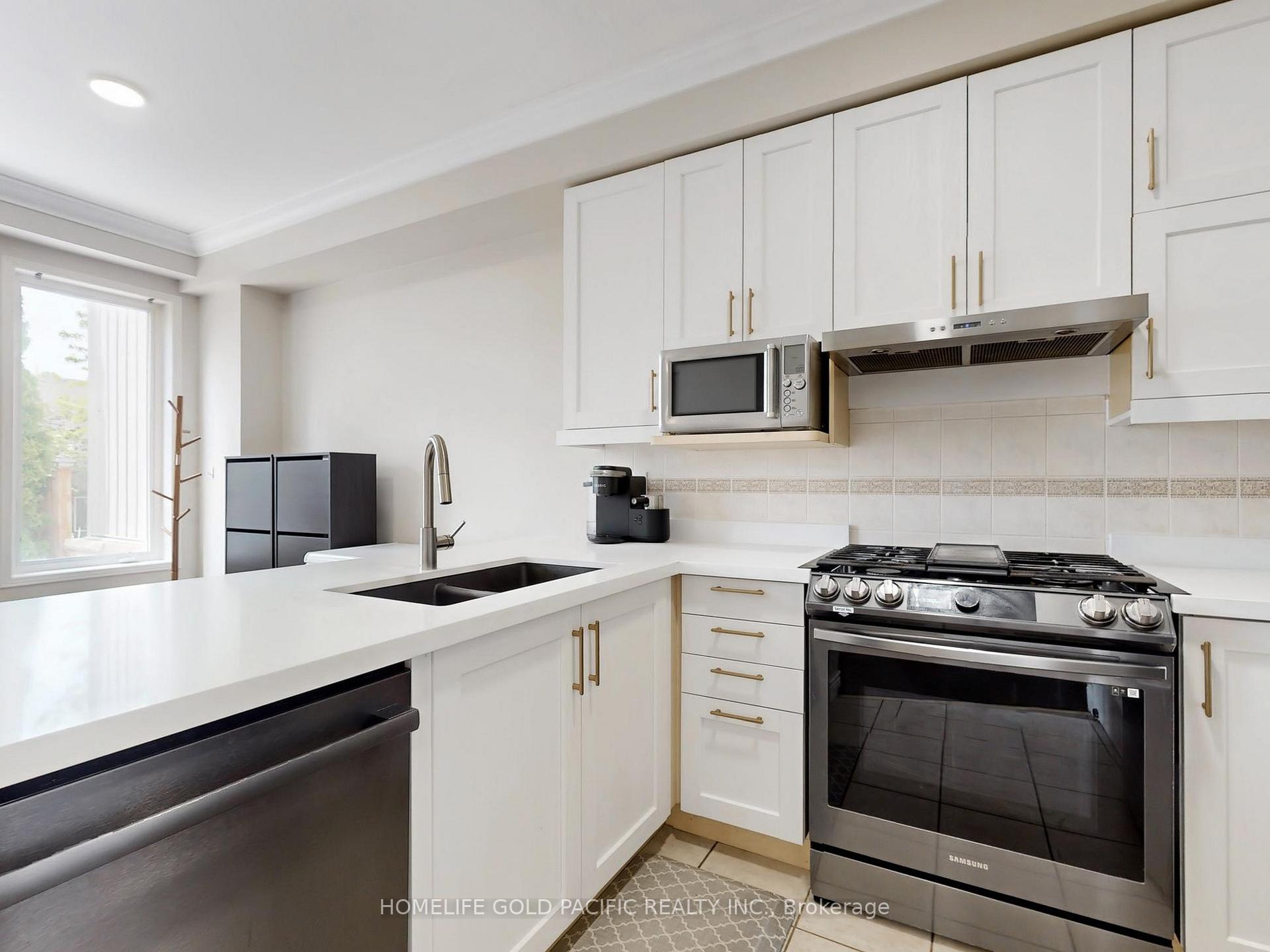 Photo 33 of 21 Queen's Plate Drive, Markham, Angus Glen — HOMEH
