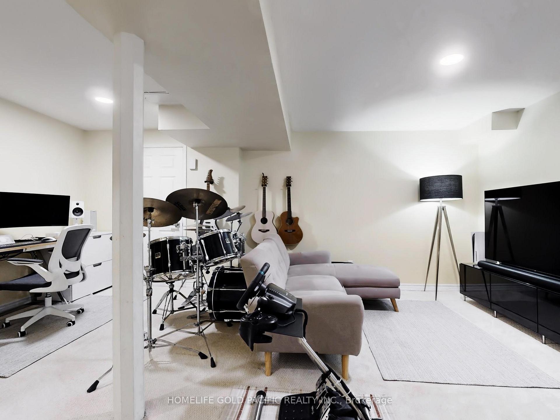 Photo 69 of 21 Queen's Plate Drive, Markham, Angus Glen — HOMEH