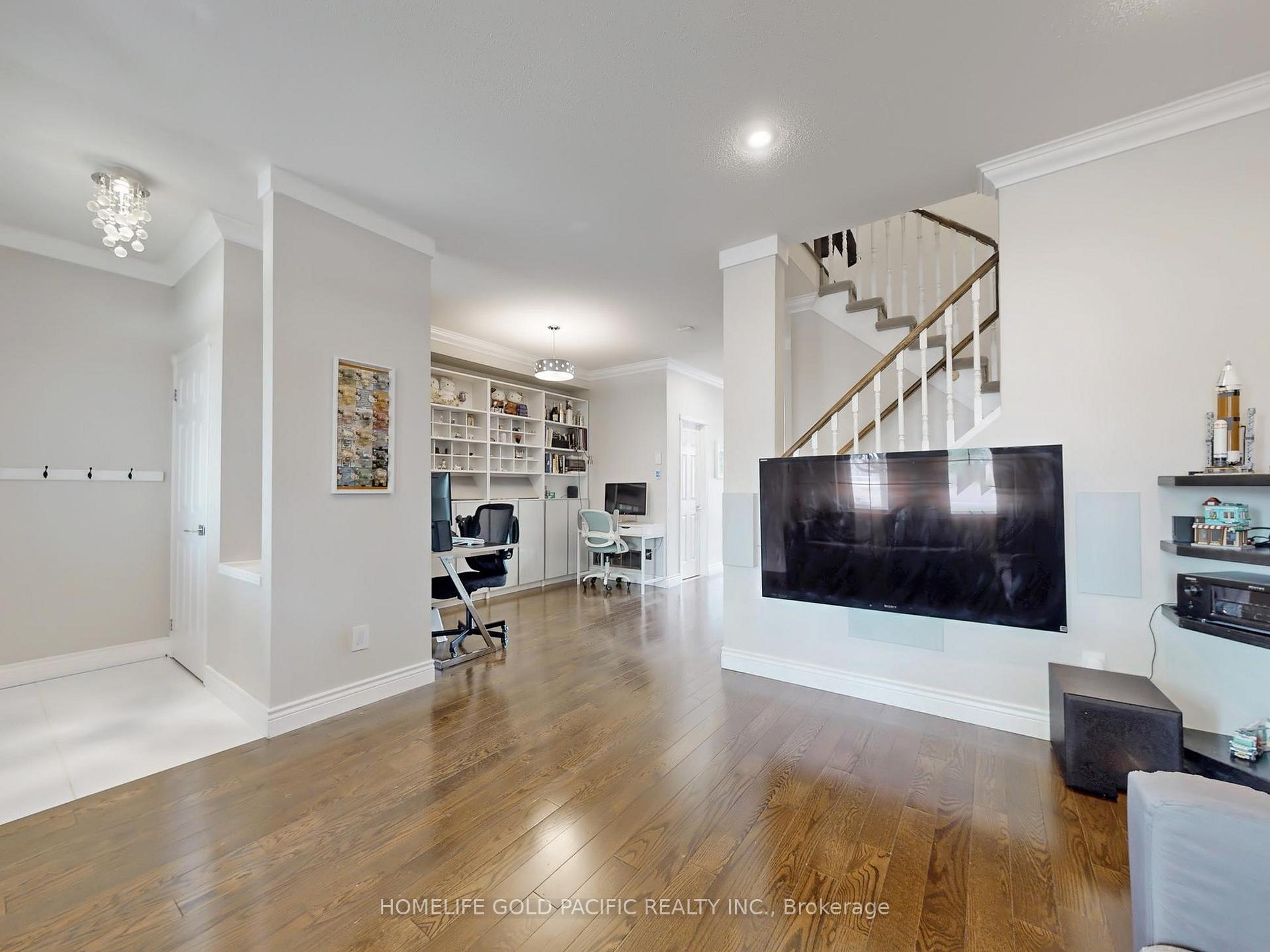 Photo 6 of 21 Queen's Plate Drive, Markham, Angus Glen — HOMEH