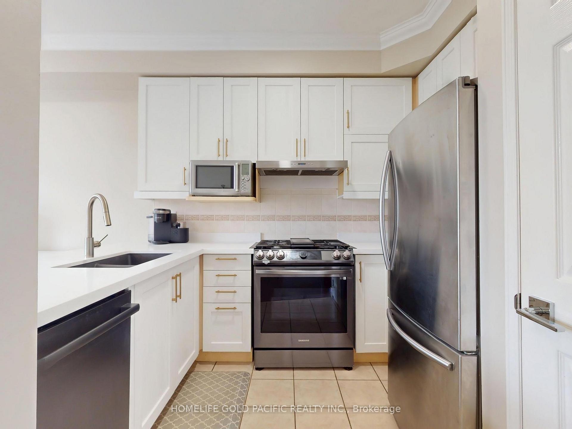 Photo 13 of 21 Queen's Plate Drive, Markham, Angus Glen — HOMEH