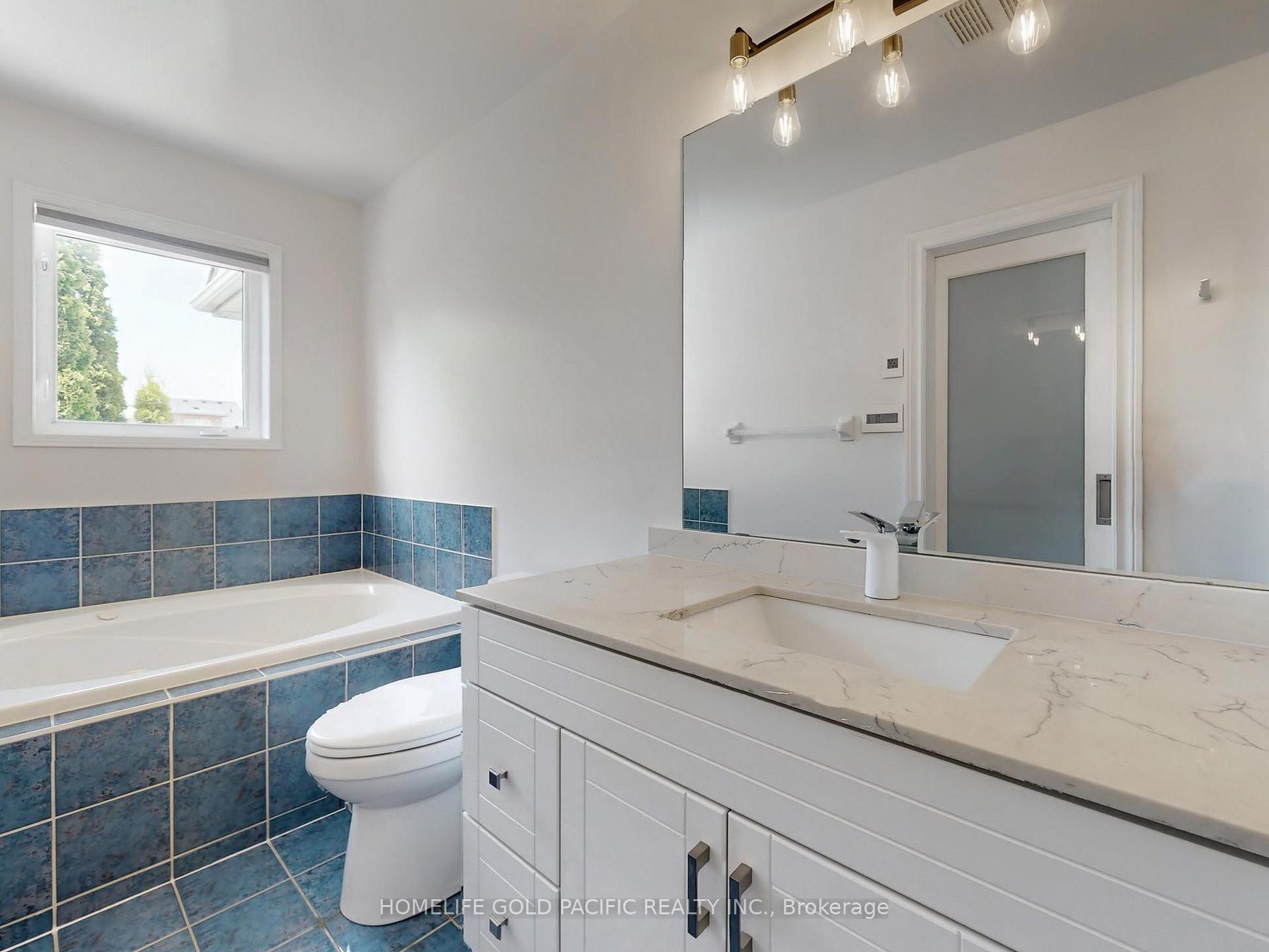 Photo 43 of 21 Queen's Plate Drive, Markham, Angus Glen — HOMEH
