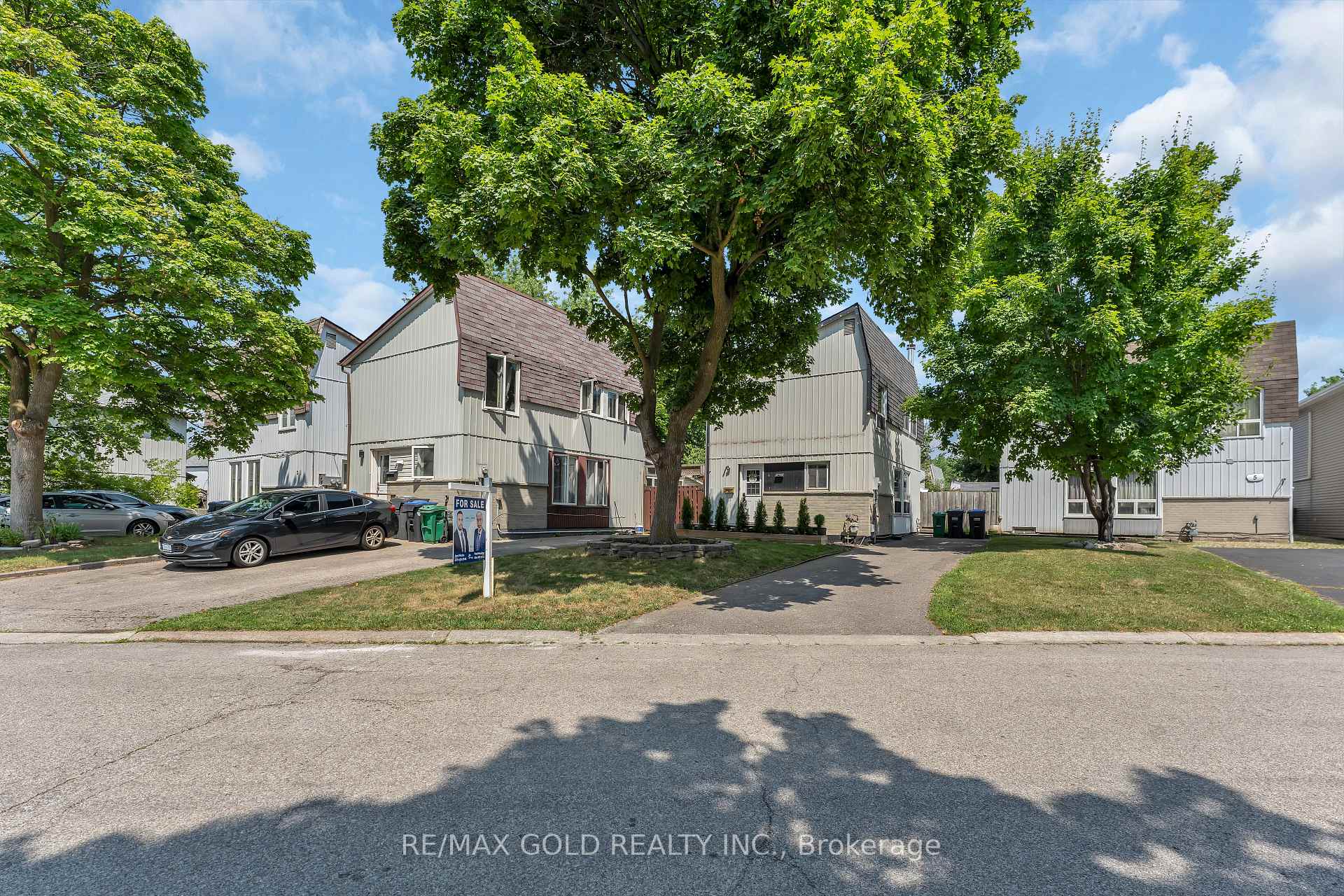 Photo 3 of 4 Glencastle Square, Brampton, Northgate — HOMEH