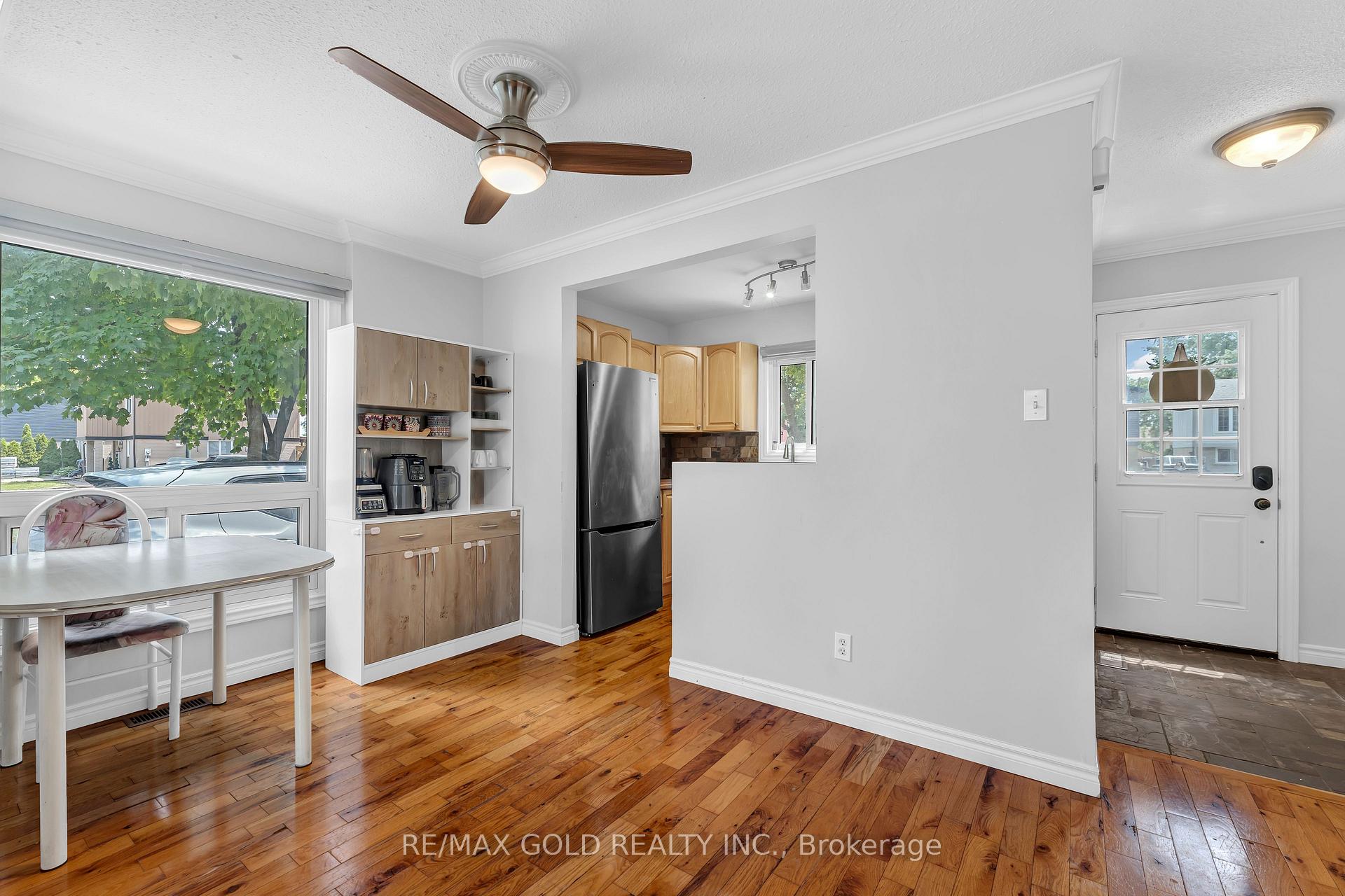 Photo 8 of 4 Glencastle Square, Brampton, Northgate — HOMEH