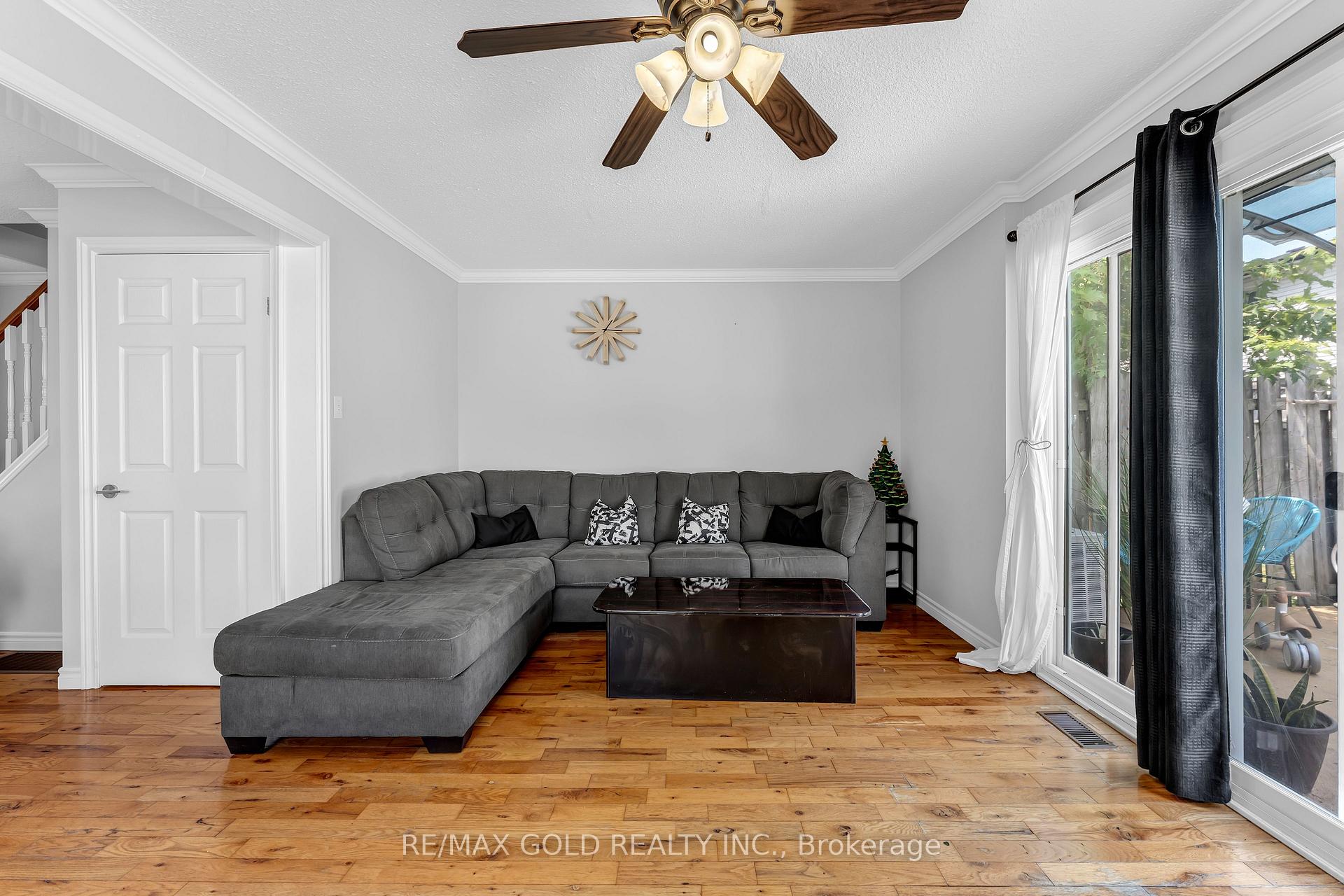 Photo 11 of 4 Glencastle Square, Brampton, Northgate — HOMEH