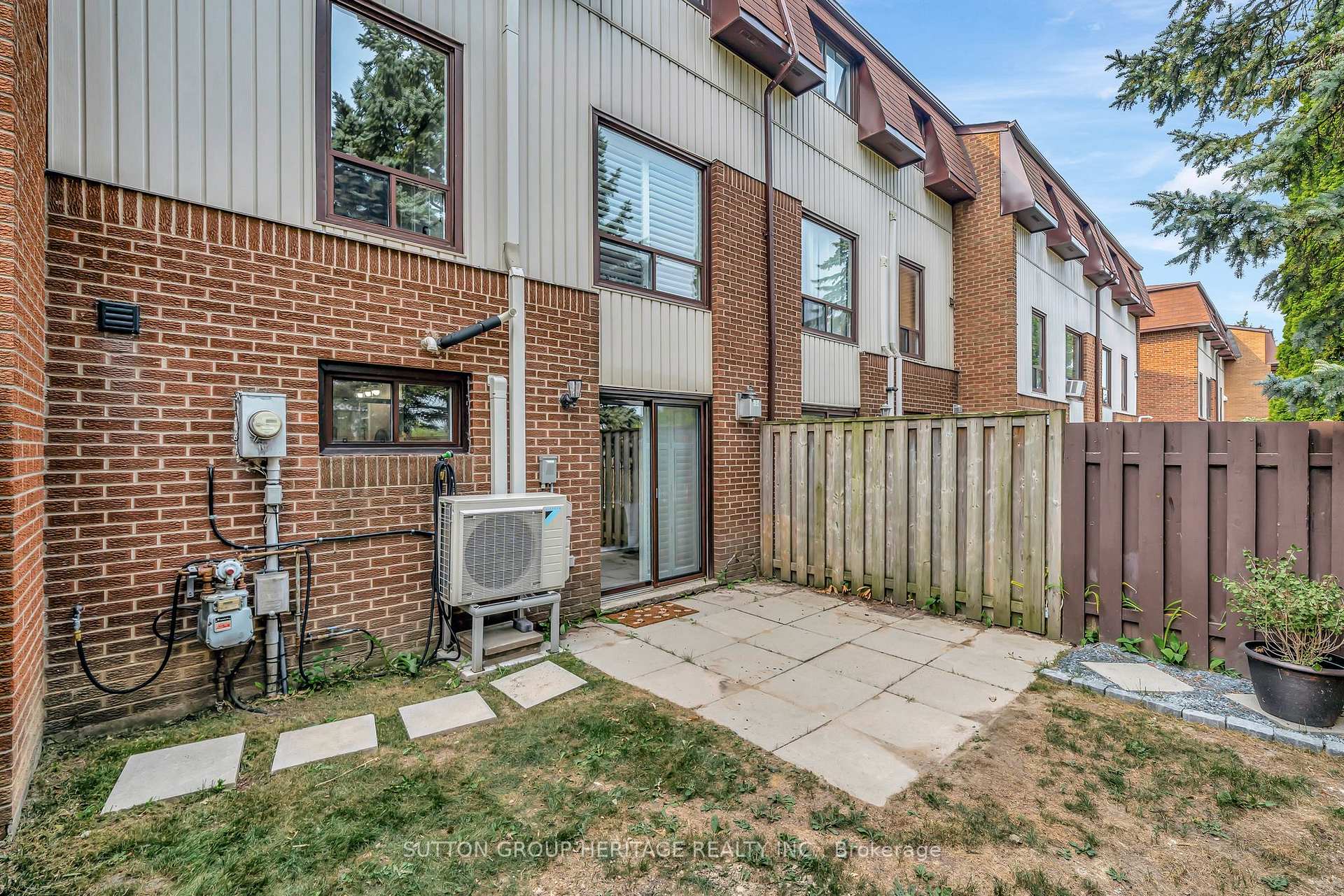 Photo 23 of Unit 10, 765 Oklahoma Drive, Pickering, West Shore — HOMEH
