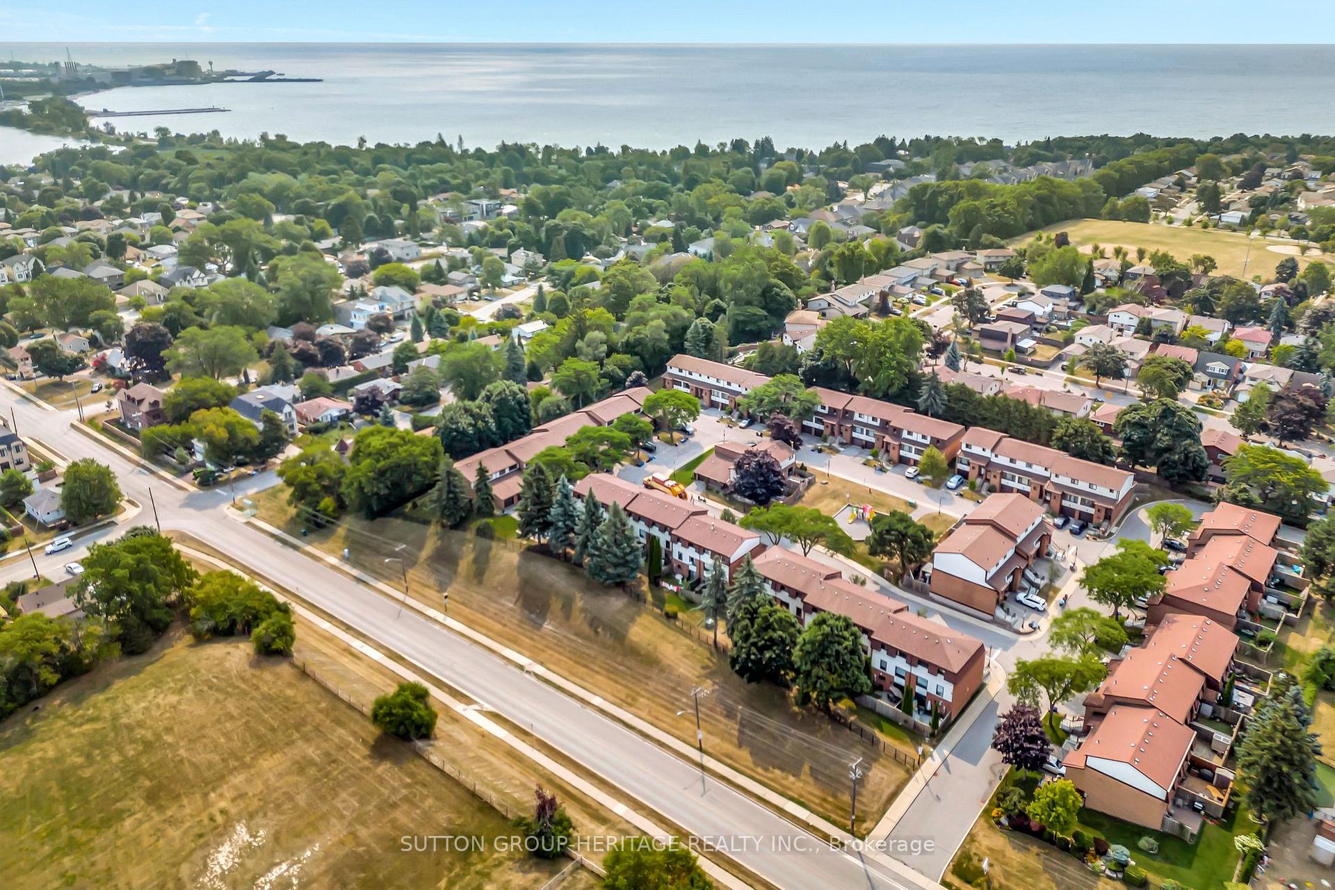 Photo 27 of Unit 10, 765 Oklahoma Drive, Pickering, West Shore — HOMEH