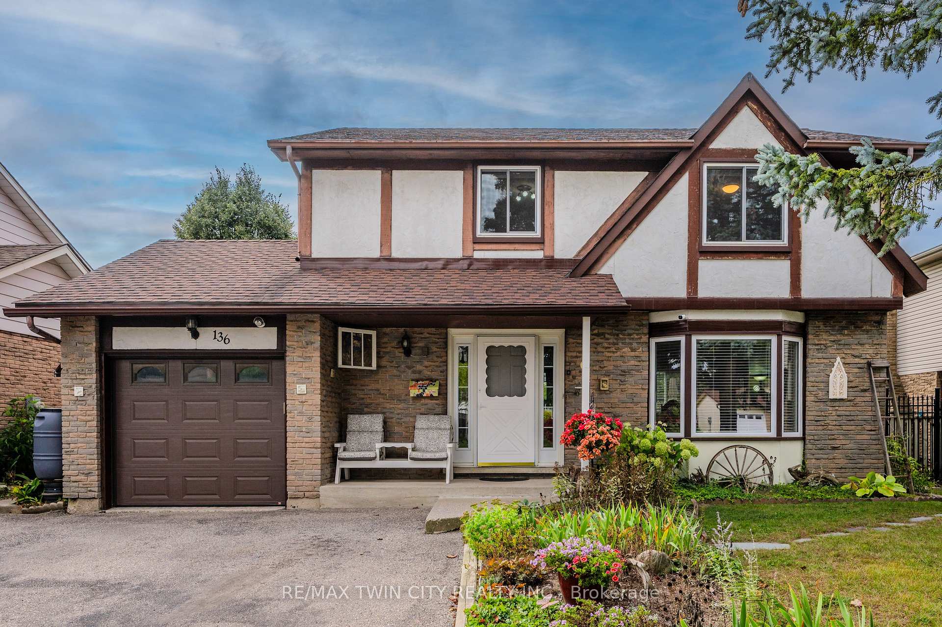 Photo 1 of 136 St Jerome Crescent, Kitchener — HOMEH