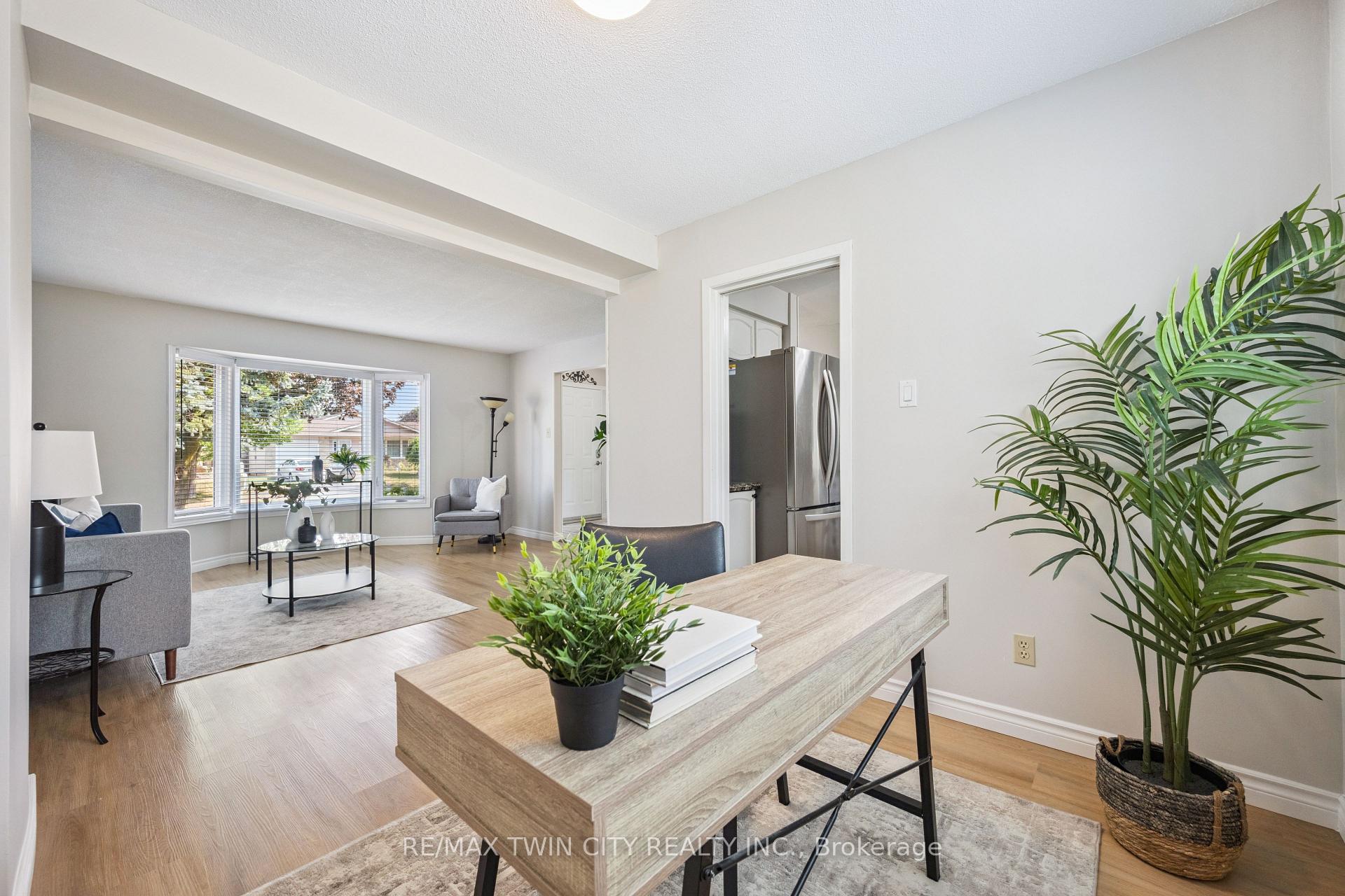 Photo 20 of 136 St Jerome Crescent, Kitchener — HOMEH