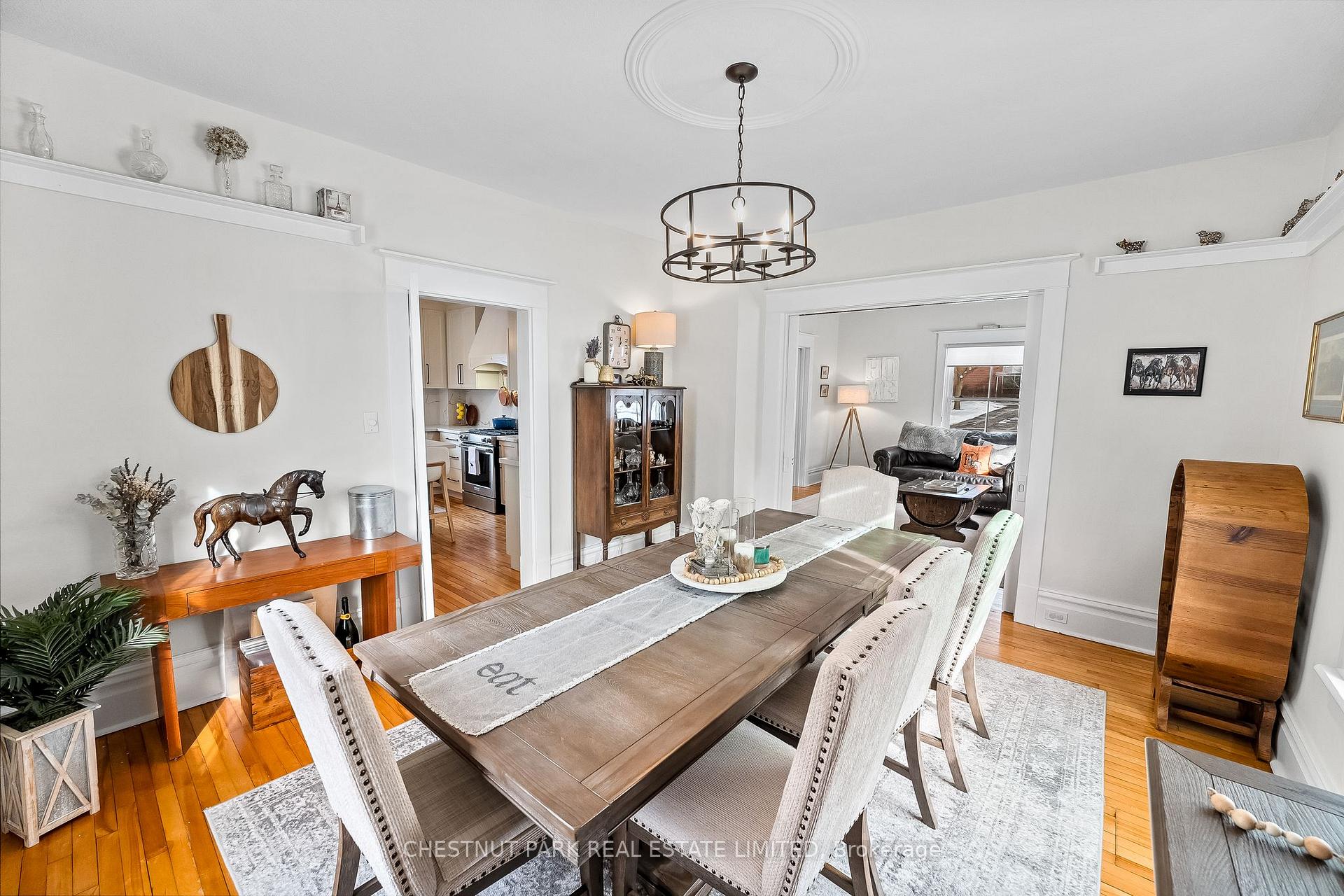 Photo 11 of 36 Third Avenue, Uxbridge — HOMEH