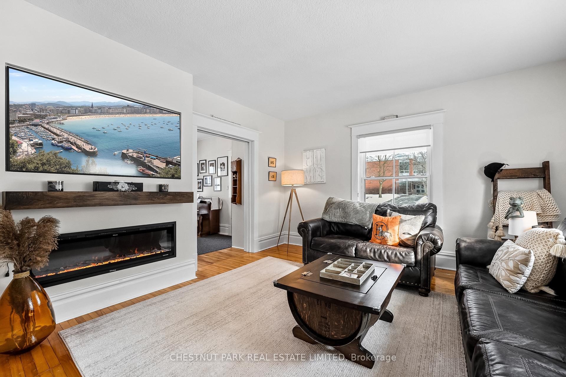 Photo 16 of 36 Third Avenue, Uxbridge — HOMEH