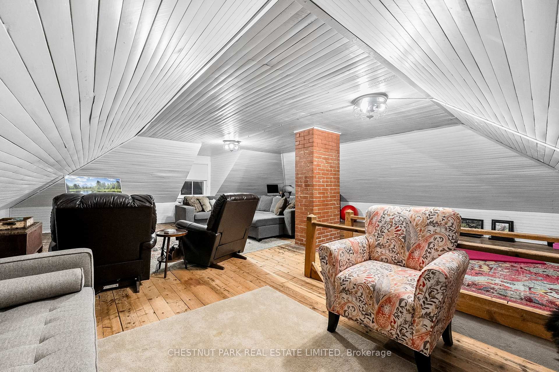 Photo 45 of 36 Third Avenue, Uxbridge — HOMEH