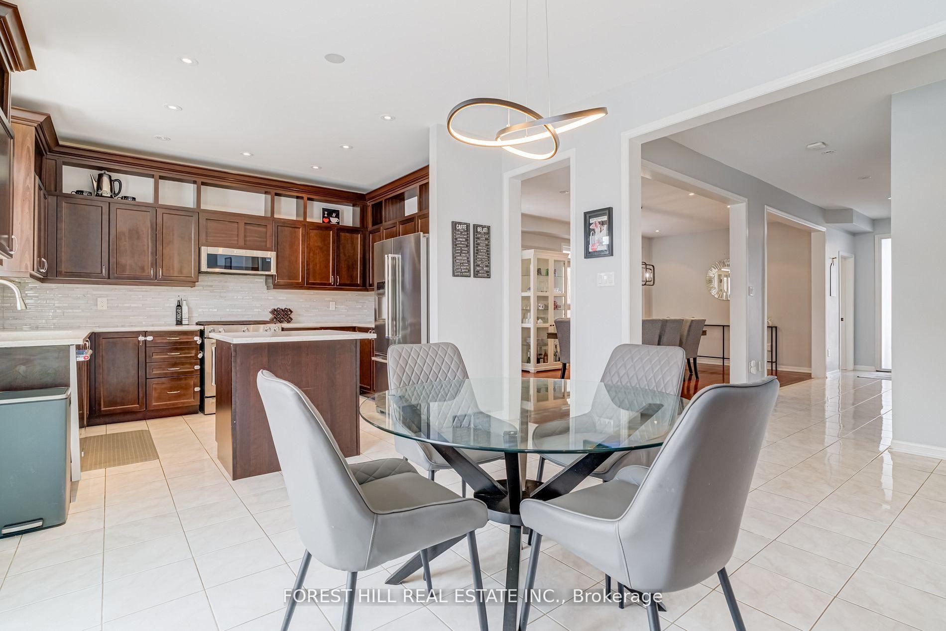 Photo 10 of 159 The Queensway, Barrie, Innis-Shore — HOMEH