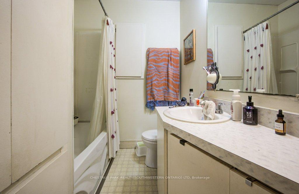 Photo 24 of 98 Waterloo Street, Waterloo — HOMEH