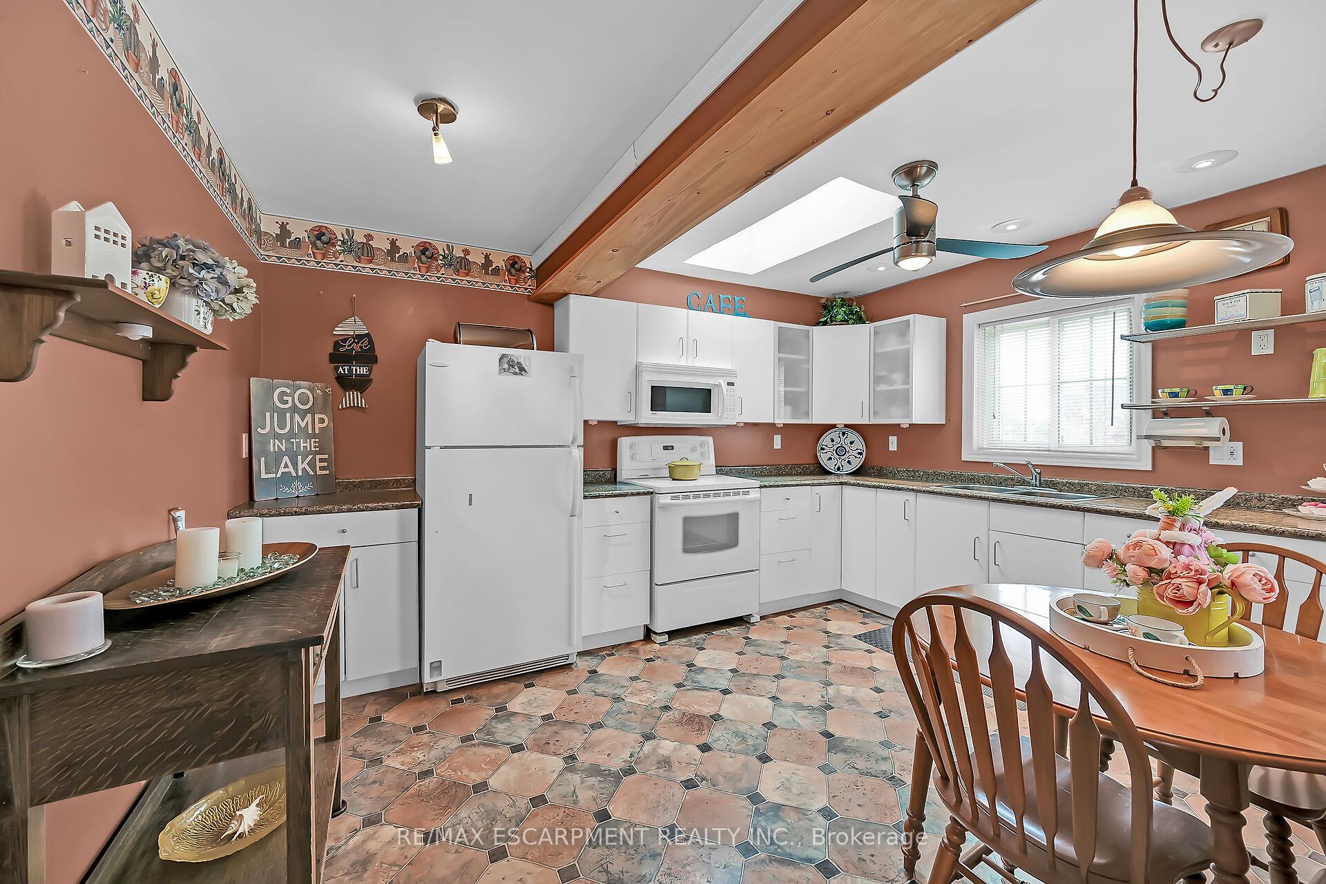 Photo 14 of 52 Wilcox Drive, Haldimand — HOMEH