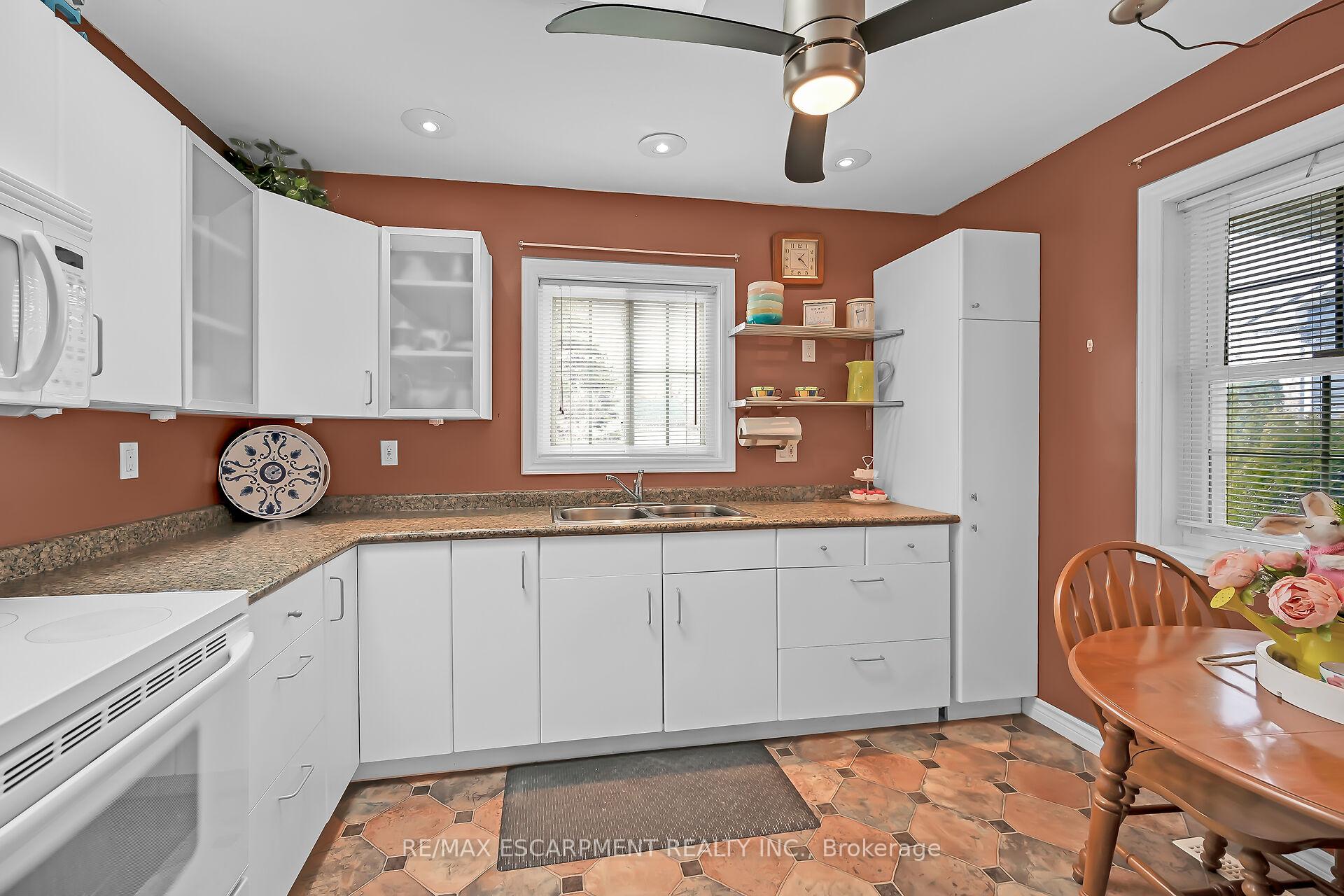 Photo 16 of 52 Wilcox Drive, Haldimand — HOMEH
