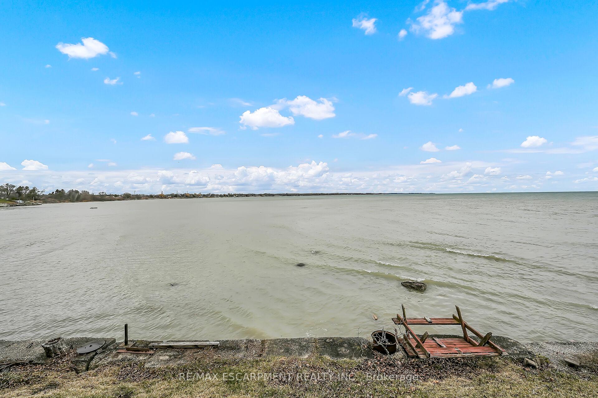 Photo 38 of 52 Wilcox Drive, Haldimand — HOMEH