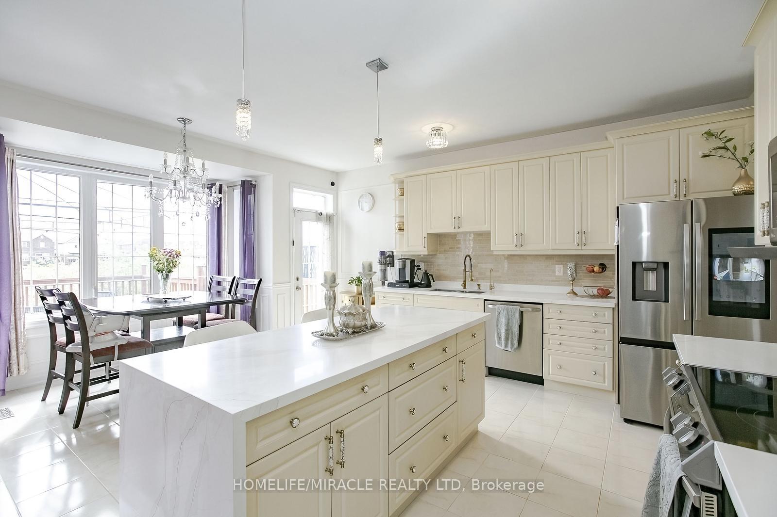 Photo 38 of 24 Old Cleeve Crescent E, Brampton, Northwest Brampton — HOMEH
