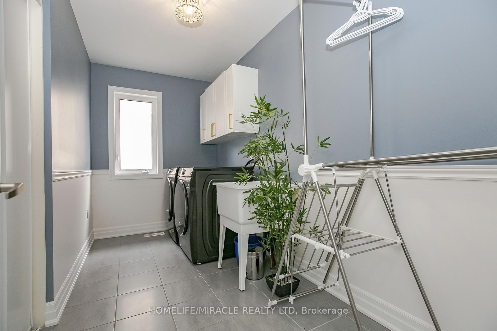 Photo 40 of 24 Old Cleeve Crescent E, Brampton, Northwest Brampton — HOMEH