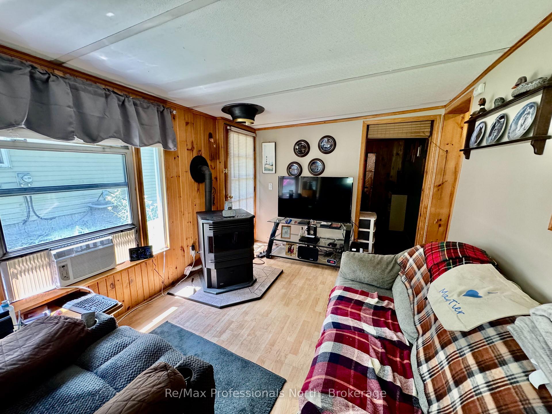 Photo 5 of Unit 39, 1007 Racoon Road, Gravenhurst, Morrison — HOMEH