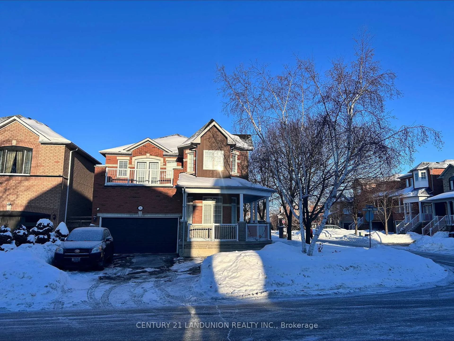 Photo 2 of 106 Santa Maria Trail, Vaughan, Maple — HOMEH