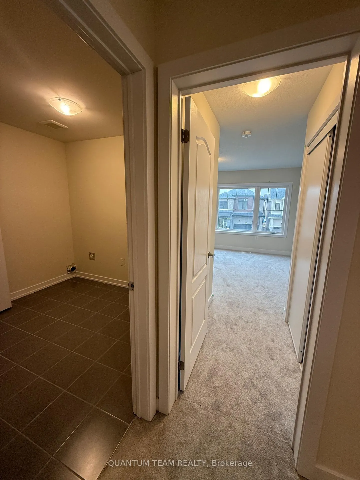 Photo 39 of 11 Wintergreen Crescent, Haldimand — HOMEH