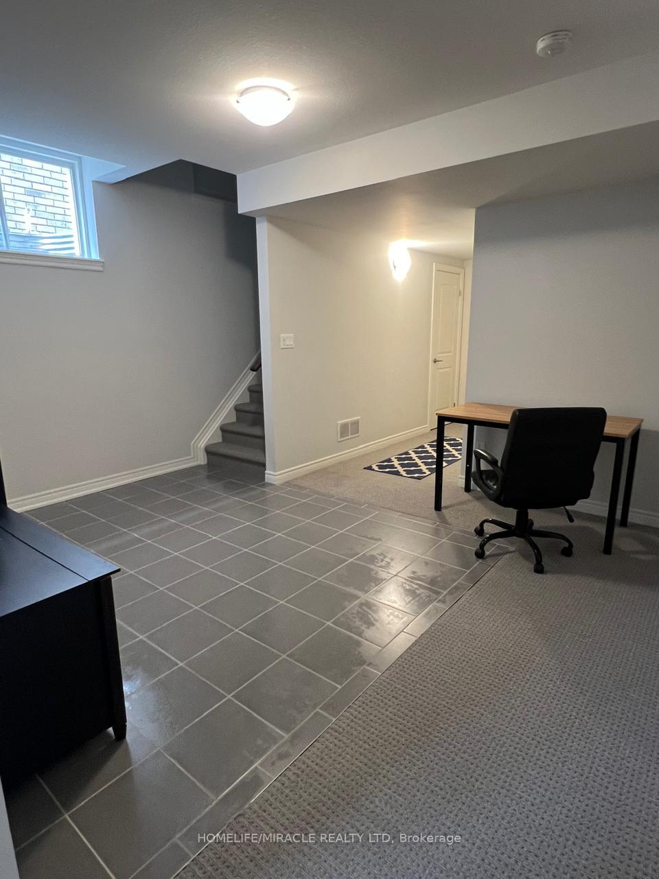 Photo 3 of 16 Darling Avenue, Thorold, Thorold Downtown — HOMEH