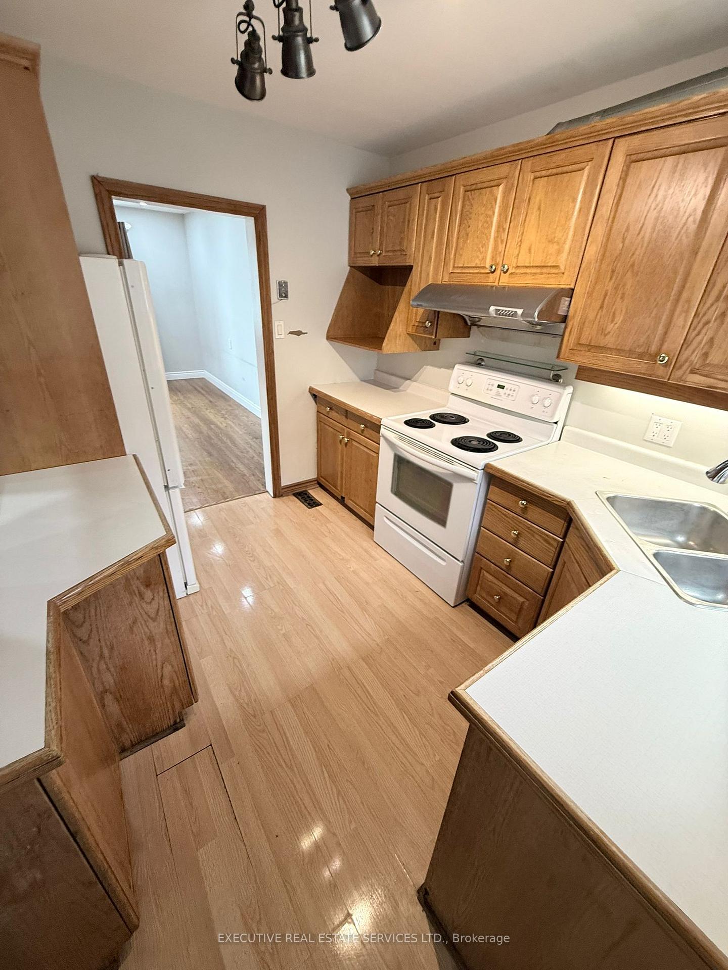 Photo 1 of 134 Oriole Avenue, Cambridge — HOMEH