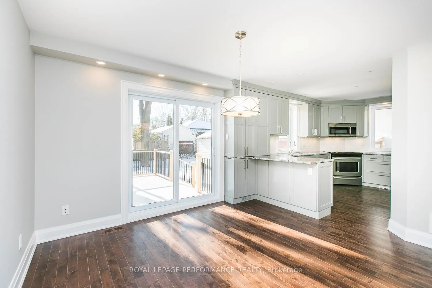 Photo 6 of 22 Wolff Street, Ottawa, Overbrook — HOMEH