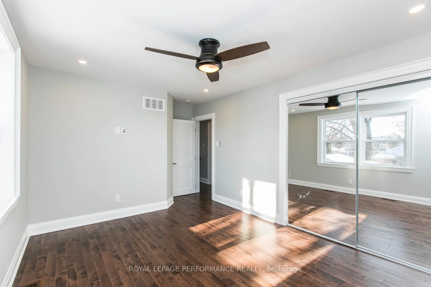 Photo 18 of 22 Wolff Street, Ottawa, Overbrook — HOMEH