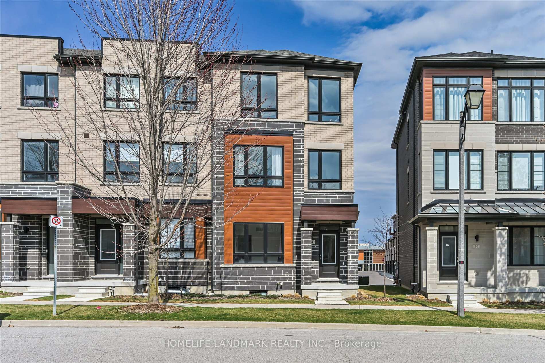 Front of 34 Carole Bell Way