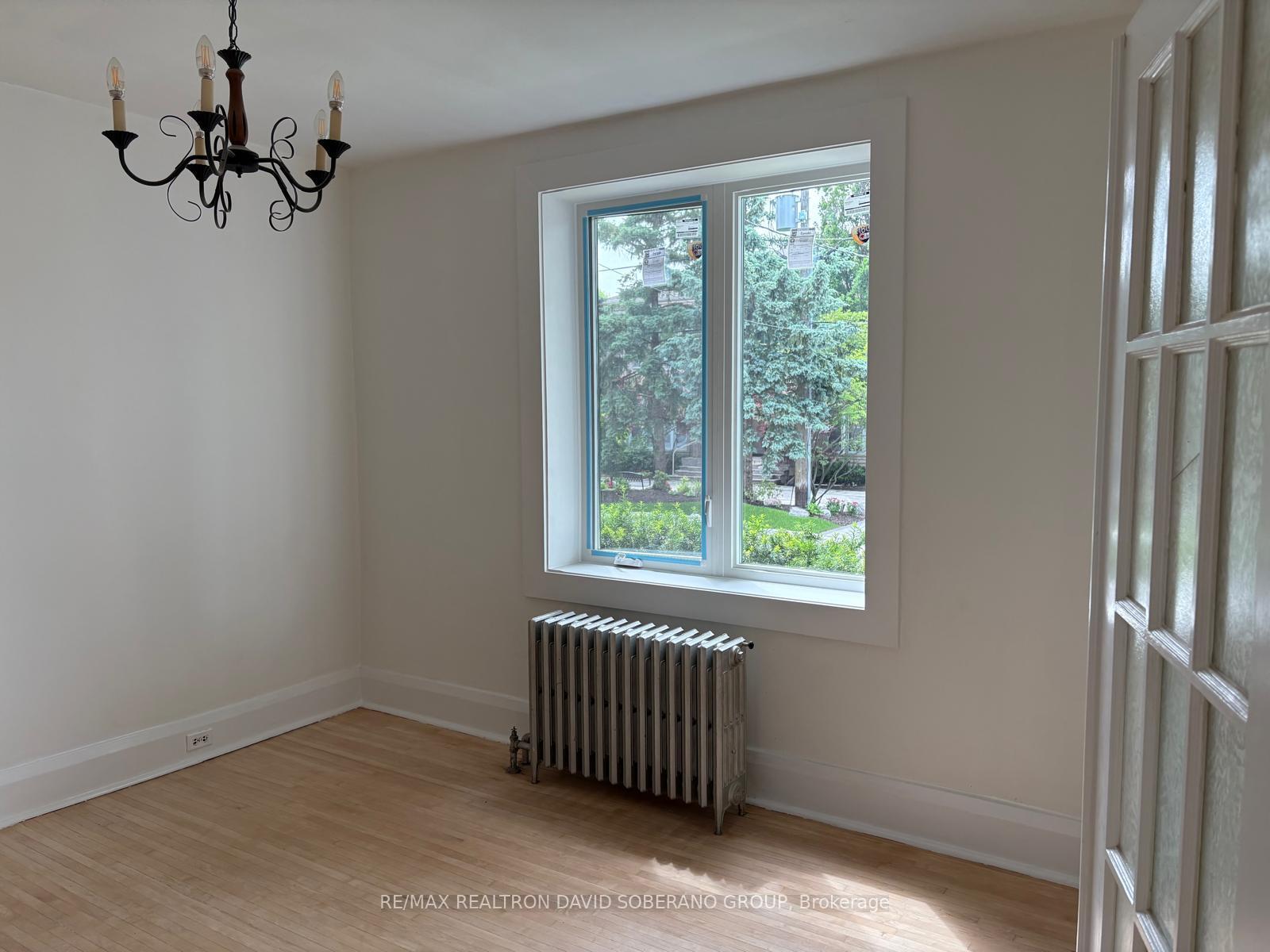 Photo 7 of 44 Sultana Avenue, Toronto, Englemount-Lawrence — HOMEH