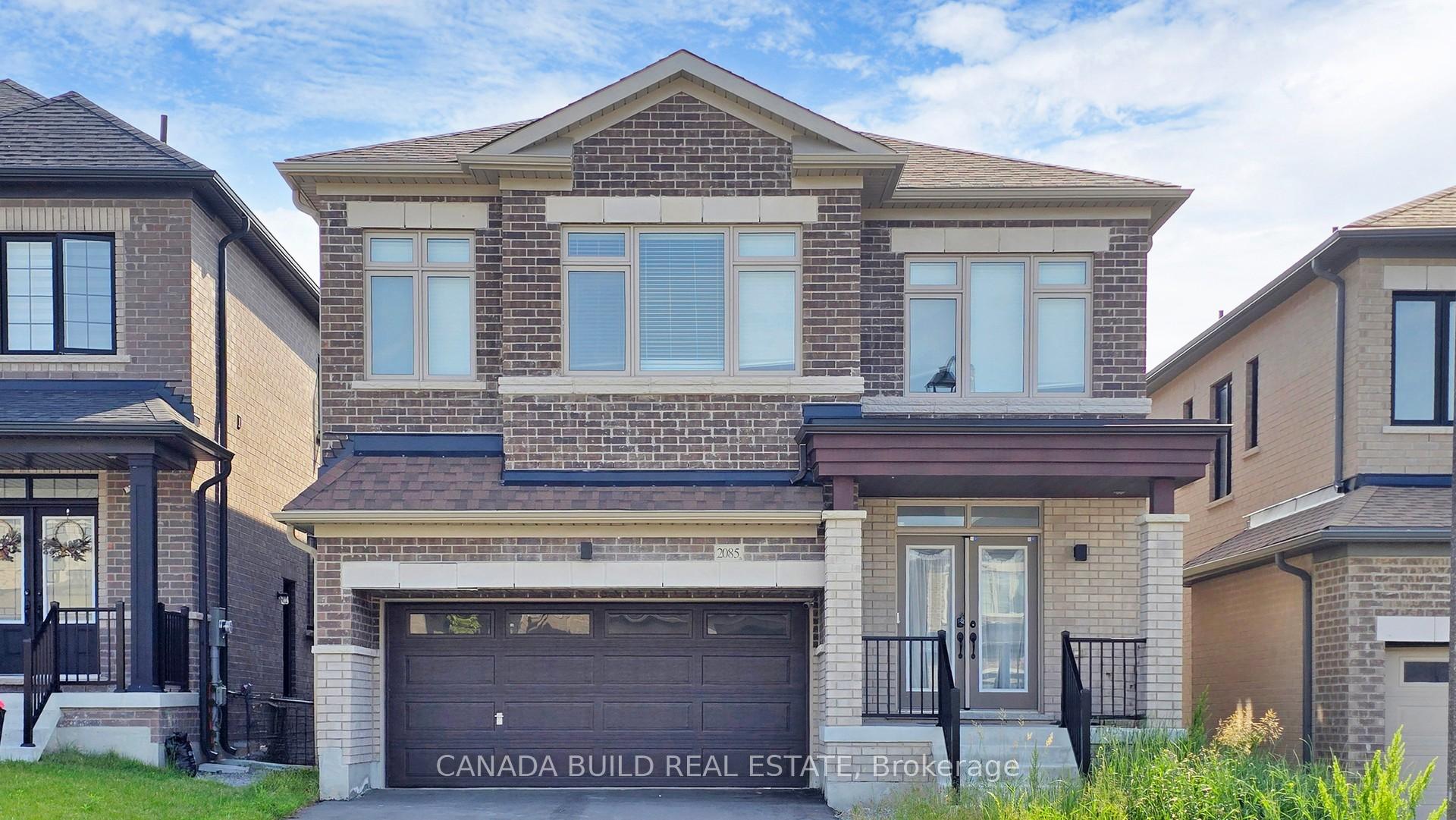 Front of 2085 Coppermine Street N