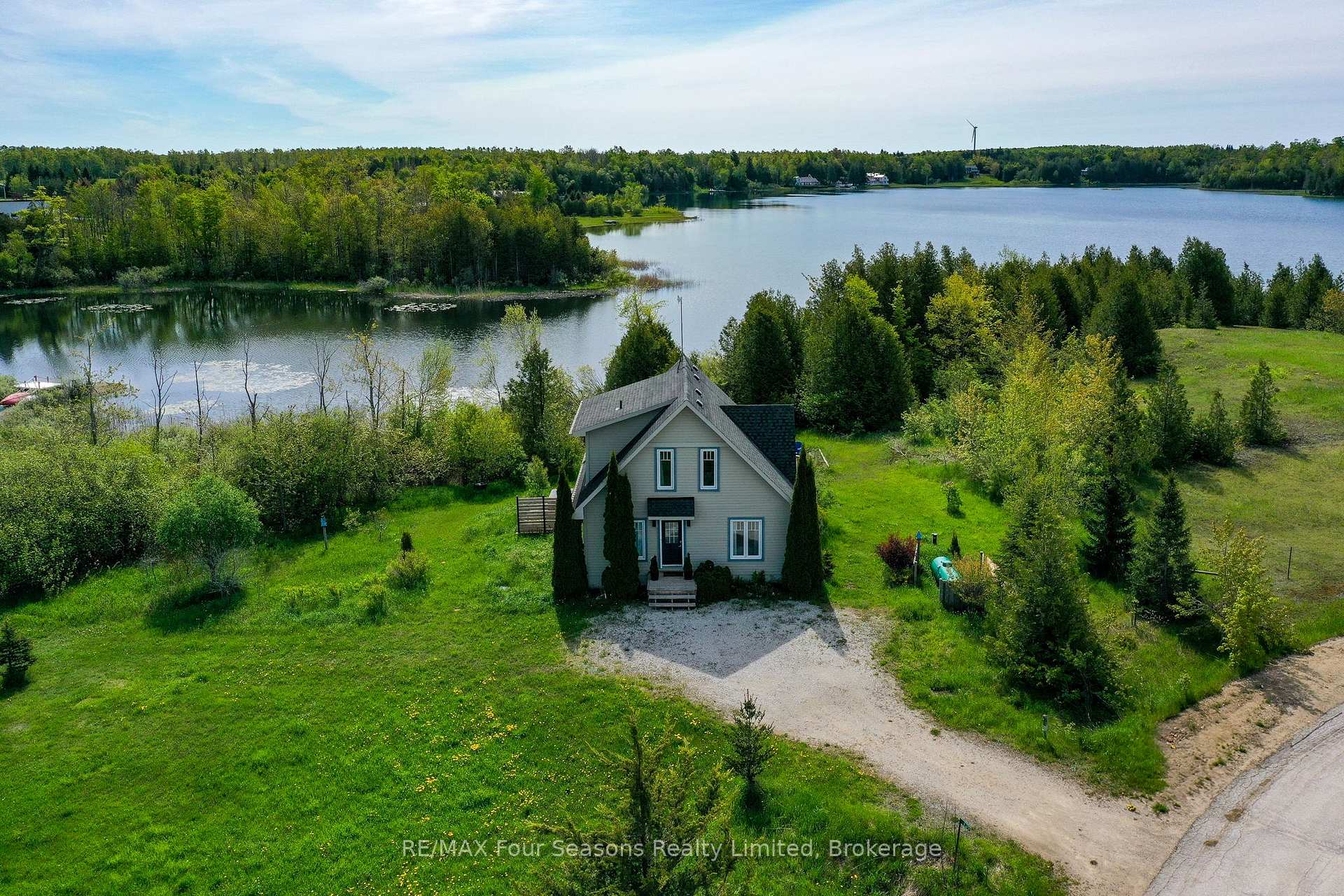 Photo 3 of 139 Young Drive, Grey Highlands — HOMEH