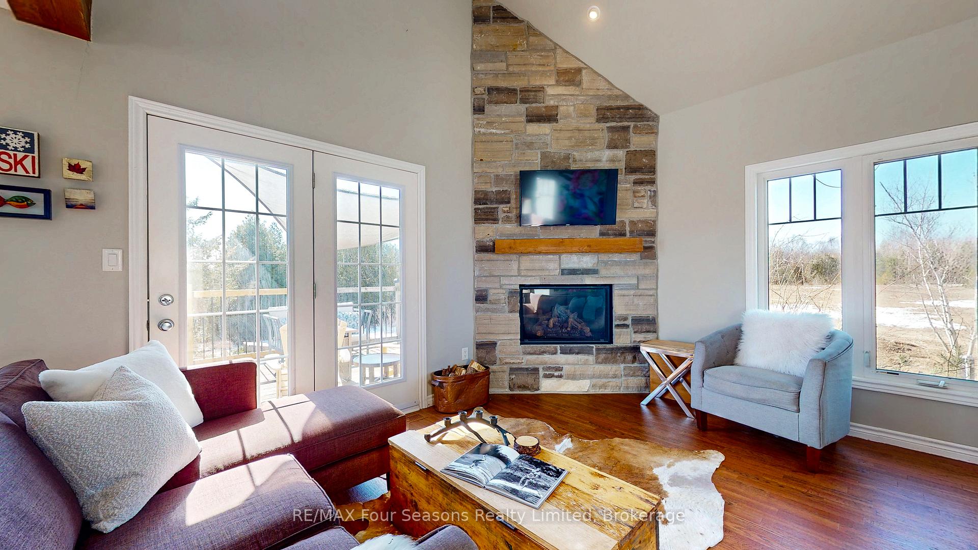 Photo 10 of 139 Young Drive, Grey Highlands — HOMEH