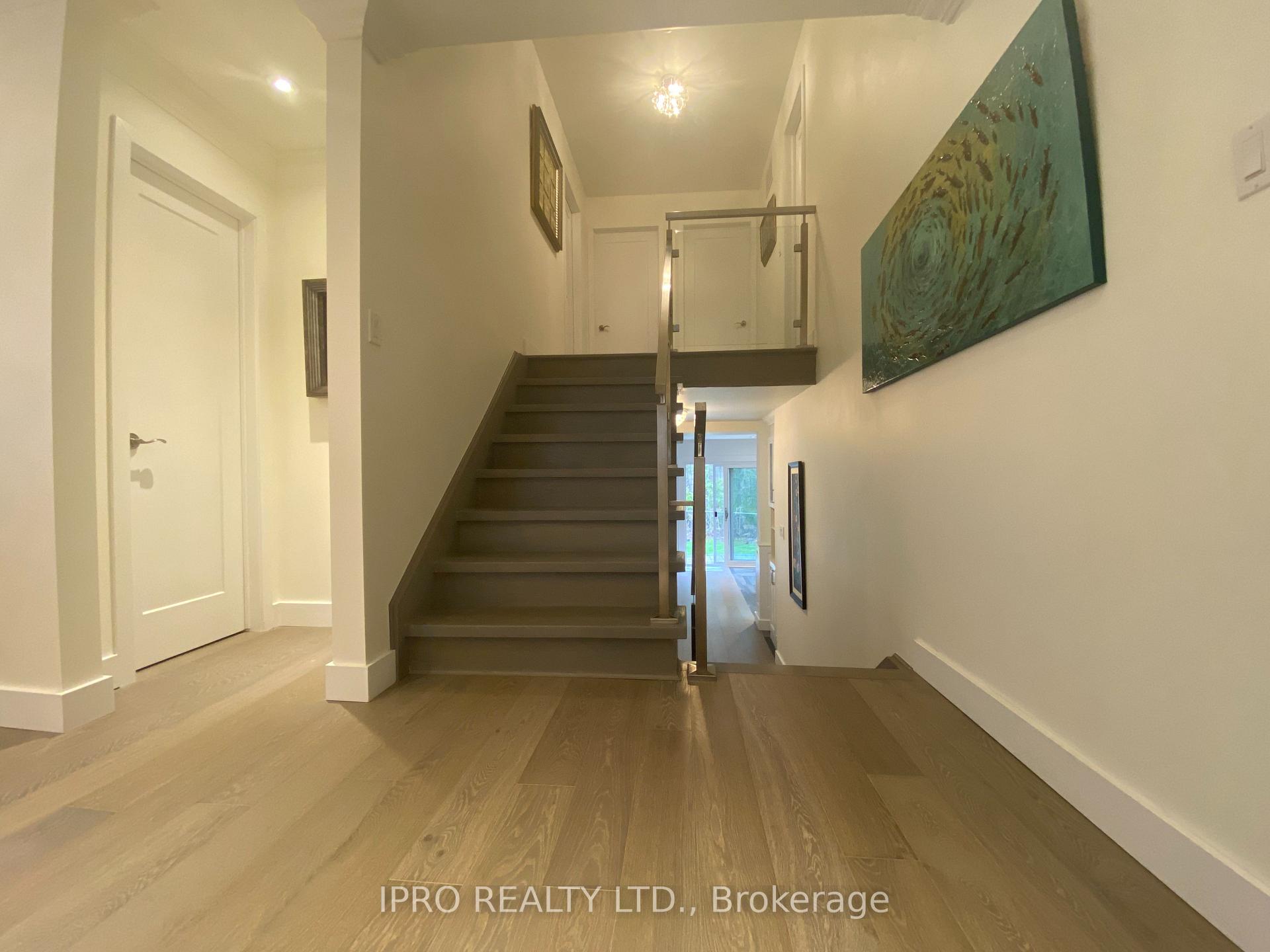 Photo 14 of 324 Airdrie Drive, Vaughan, East Woodbridge — HOMEH