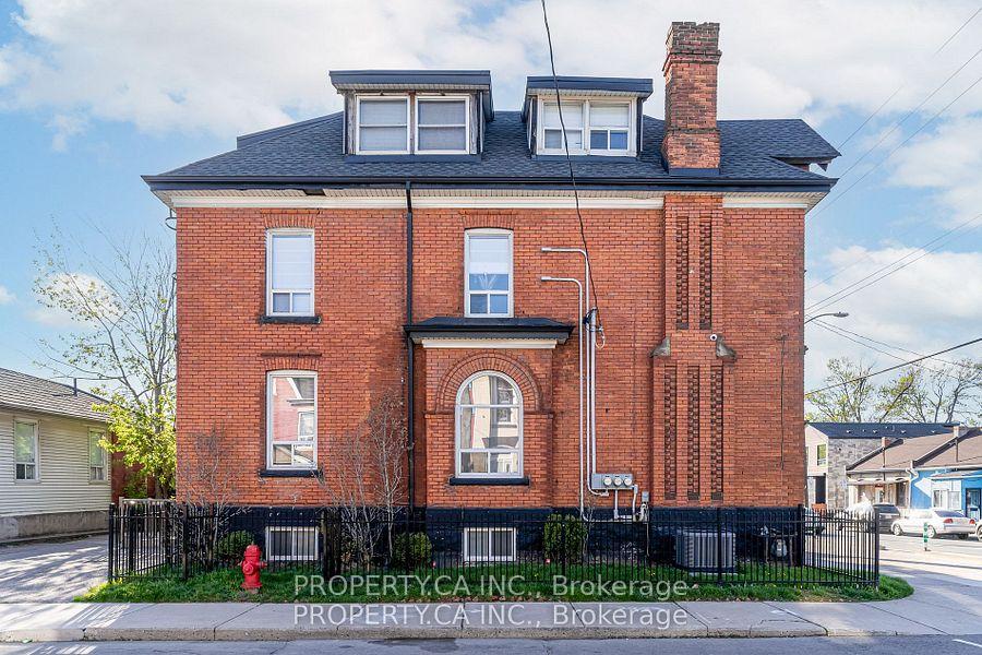 Photo 23 of 340 Cannon Street E, Hamilton, Landsdale — HOMEH