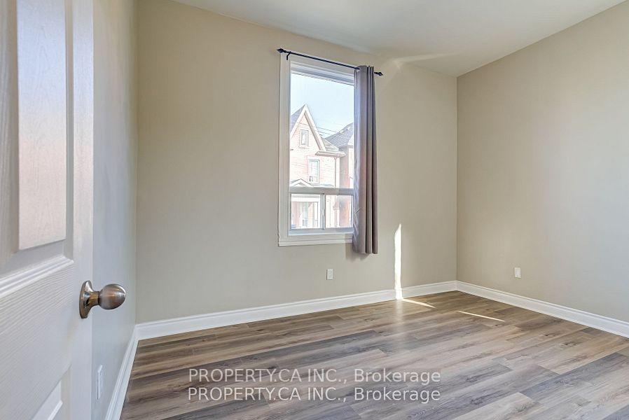 Photo 112 of 340 Cannon Street E, Hamilton, Landsdale — HOMEH