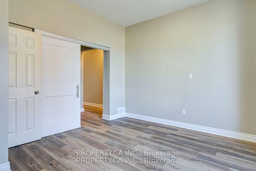 Photo 13 of 340 Cannon Street E, Hamilton, Landsdale — HOMEH