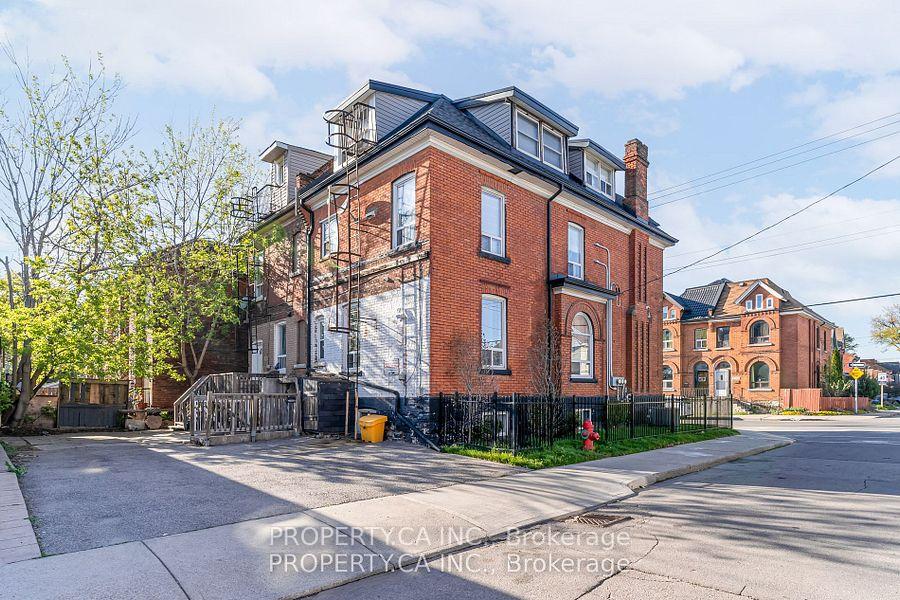 Photo 52 of 340 Cannon Street E, Hamilton, Landsdale — HOMEH