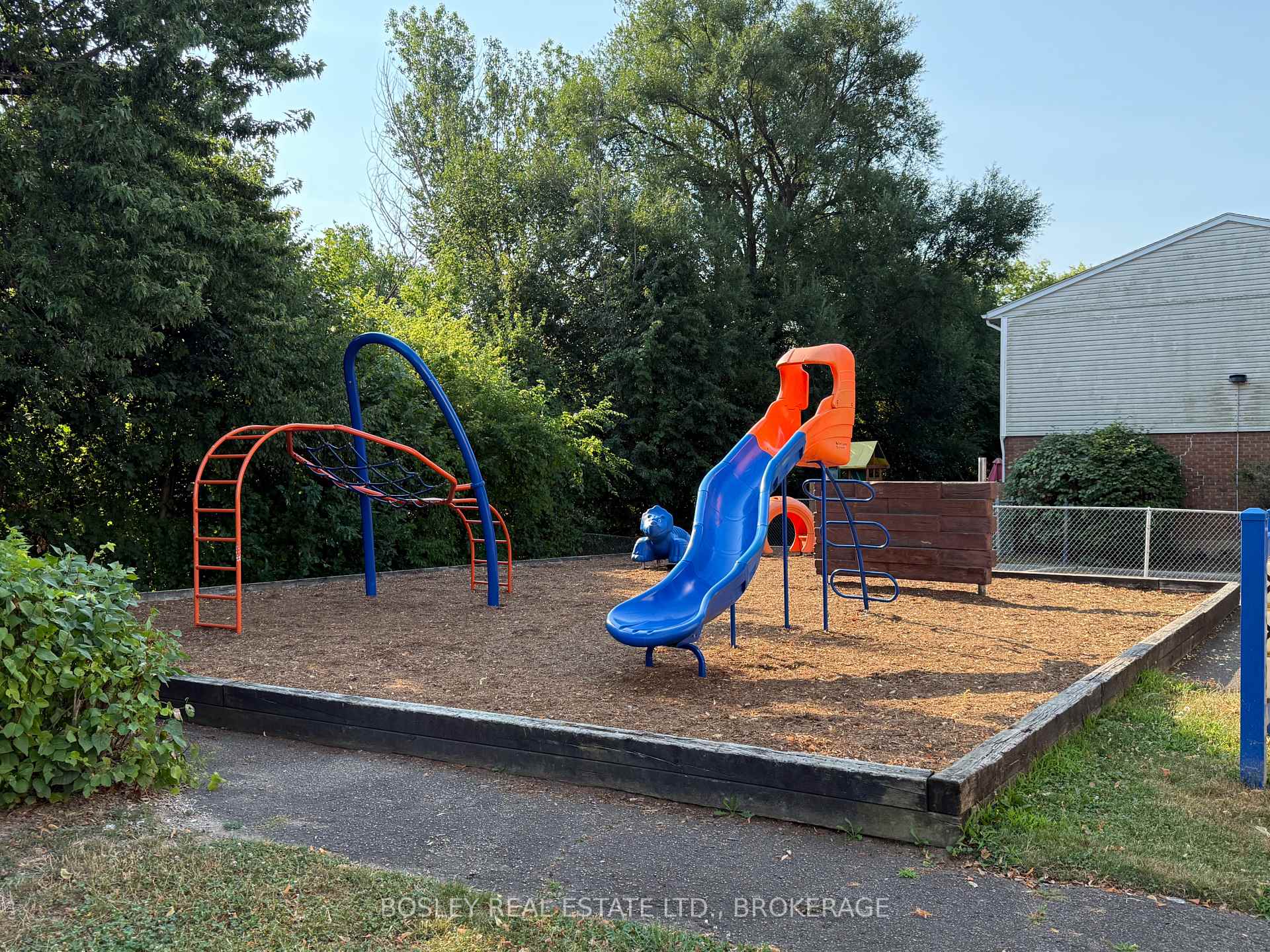 Photo 6 of Unit 97, 286 Cushman Road, St. Catharines, Carlton/Bunting — HOMEH