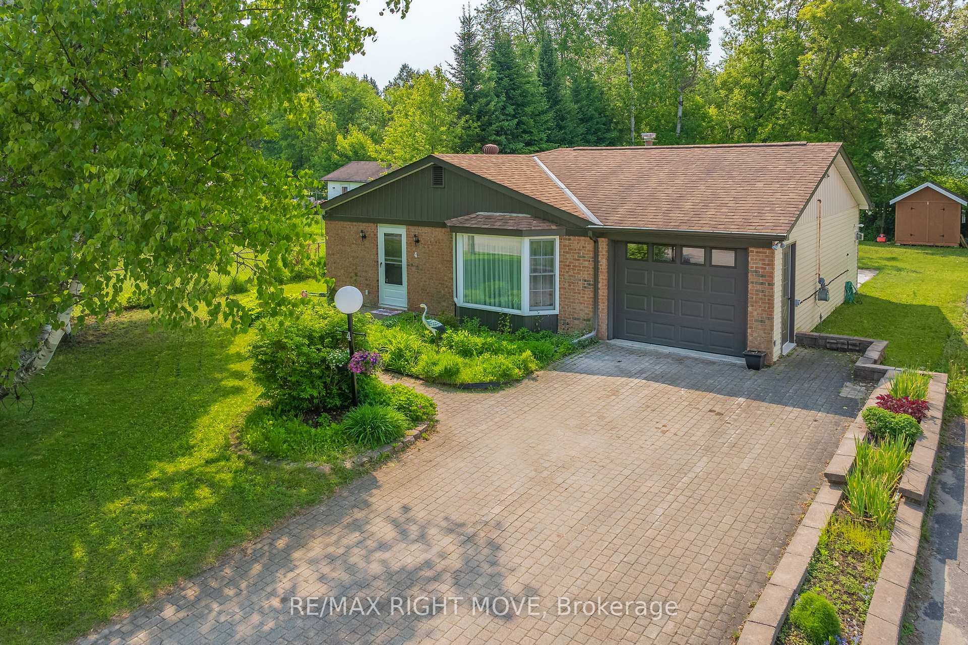 Front of 4 Maypark Drive