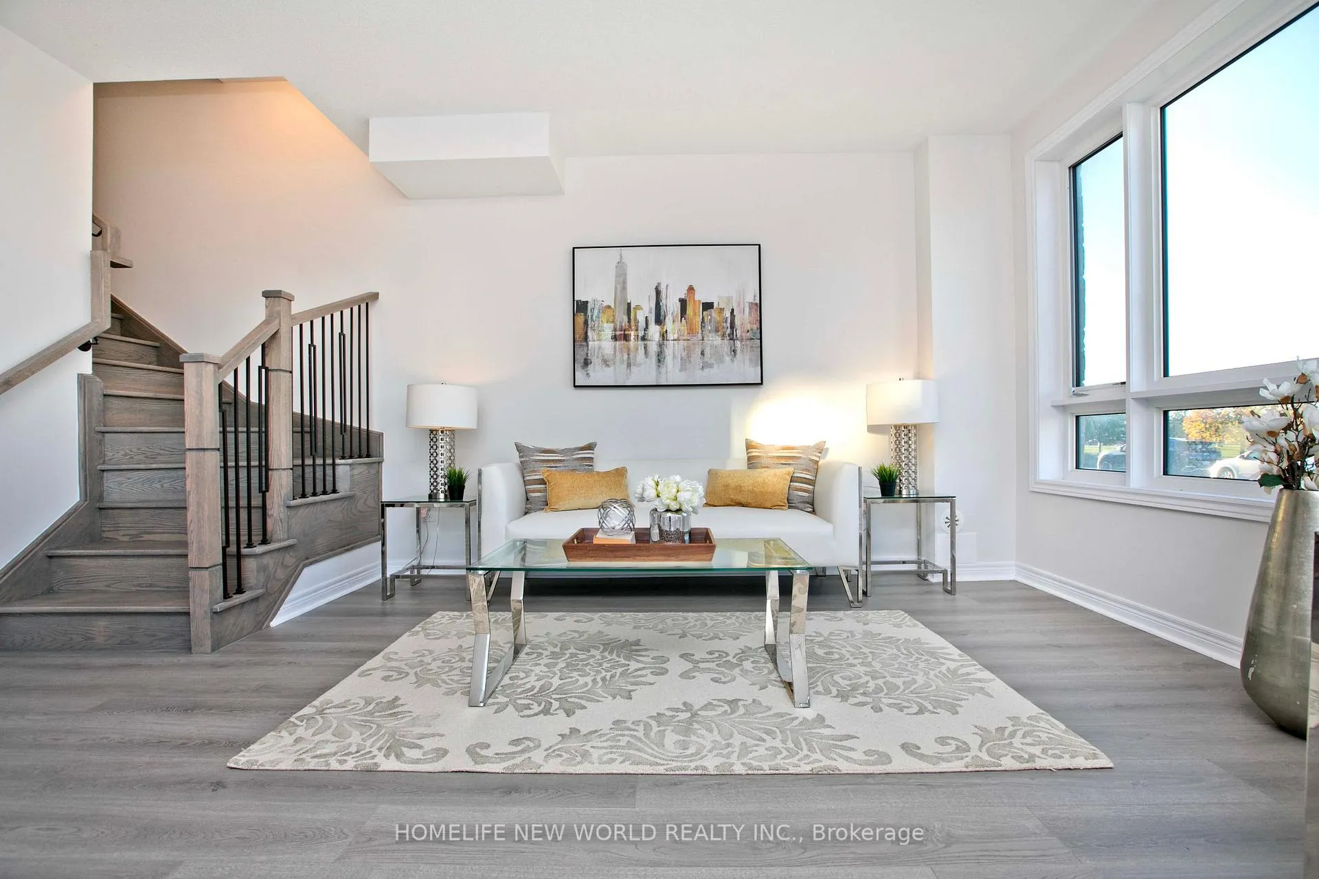 Photo 2 of 117 Mumbai Drive, Markham, Middlefield — HOMEH