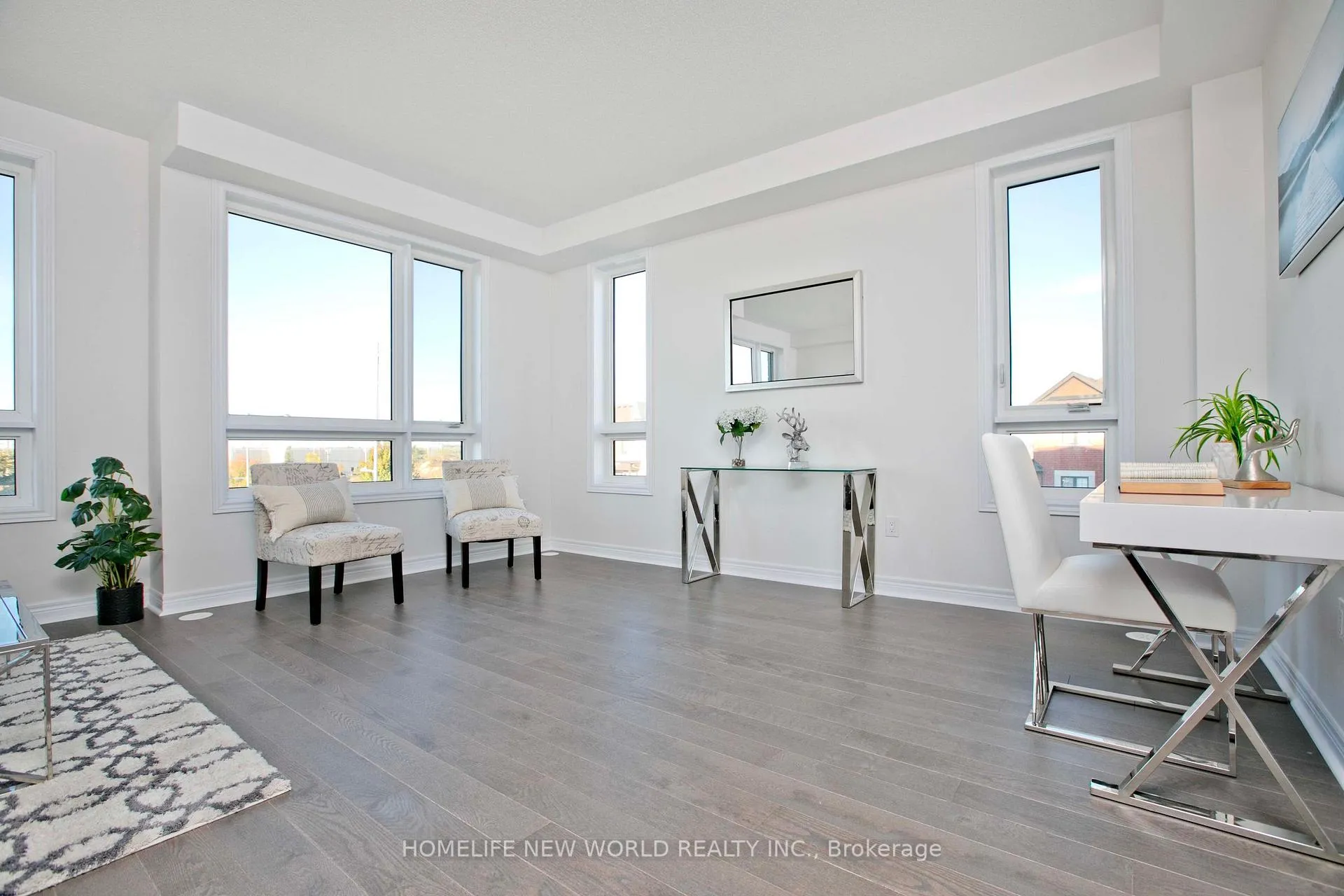 Photo 4 of 117 Mumbai Drive, Markham, Middlefield — HOMEH