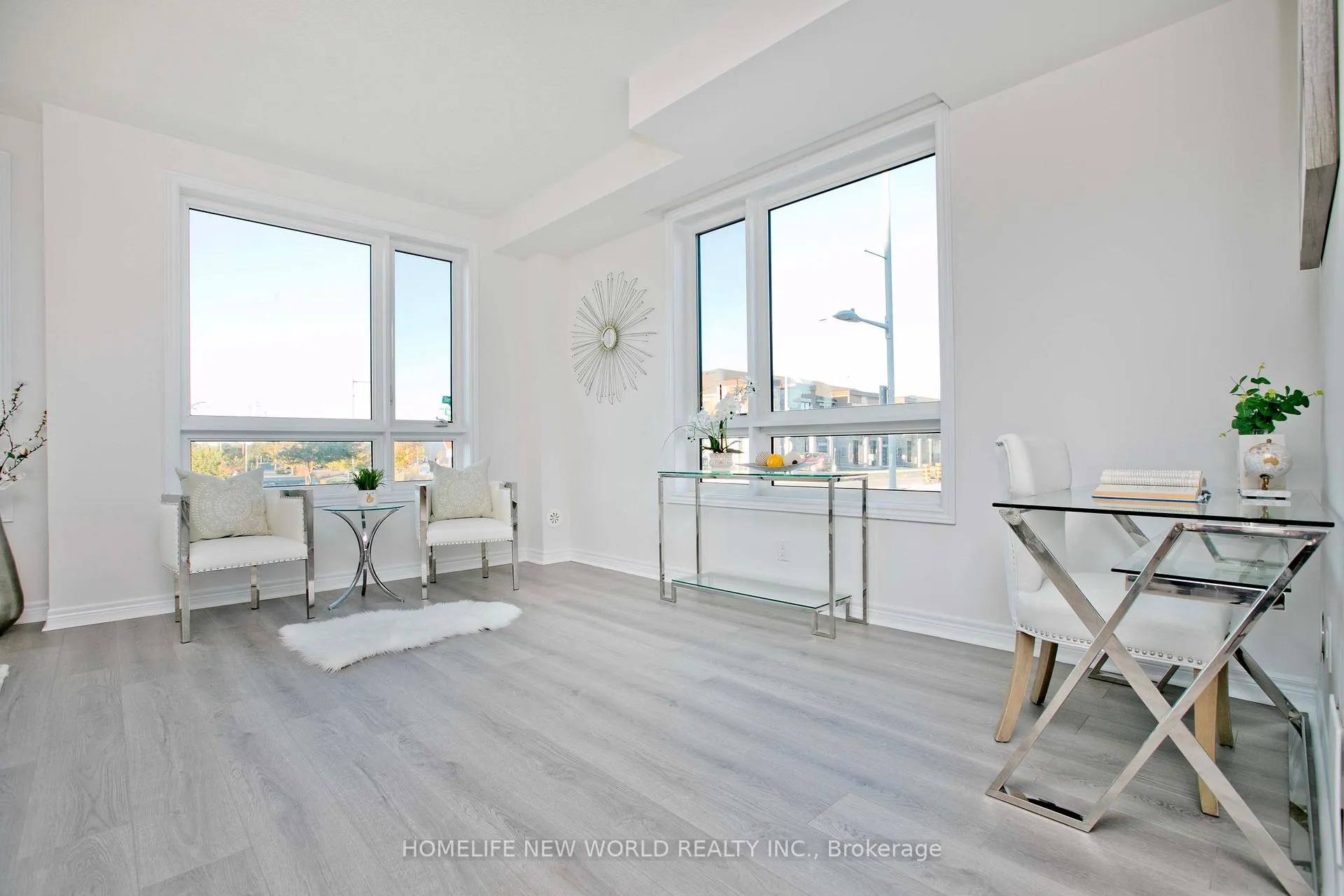 Photo 6 of 117 Mumbai Drive, Markham, Middlefield — HOMEH