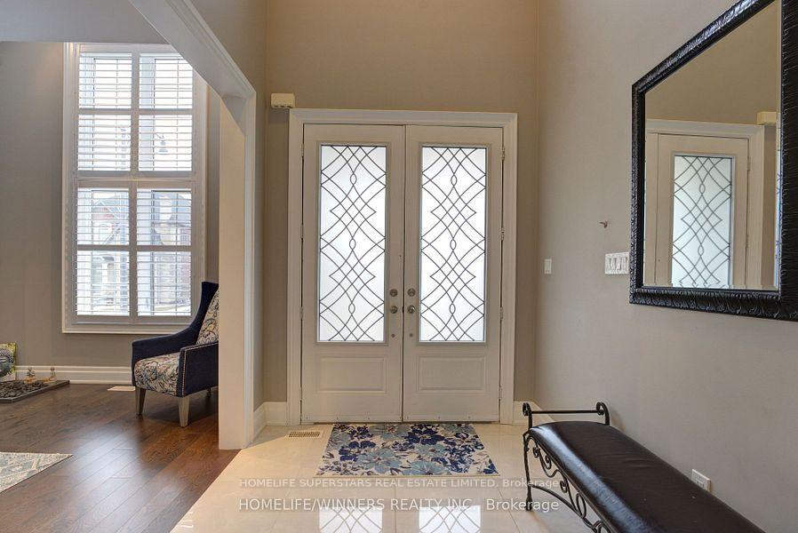 Photo 3 of 13 Boyce Crescent W, Brampton, Vales of Castlemore — HOMEH