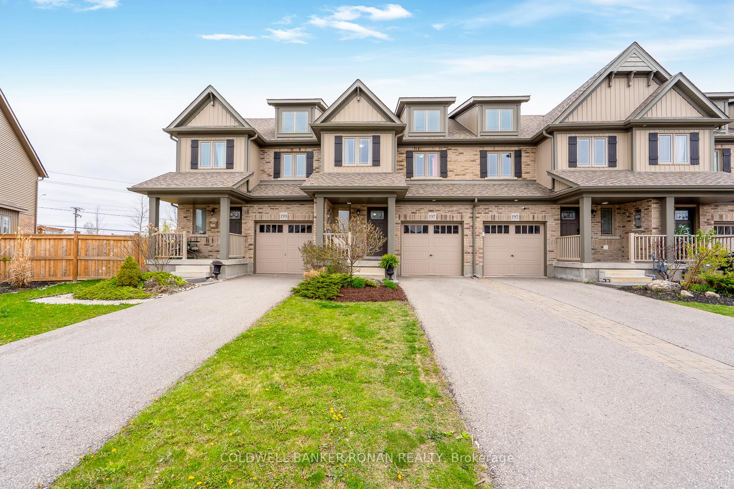 Photo 2 of 197 Hutchinson Drive, New Tecumseth, Alliston — HOMEH